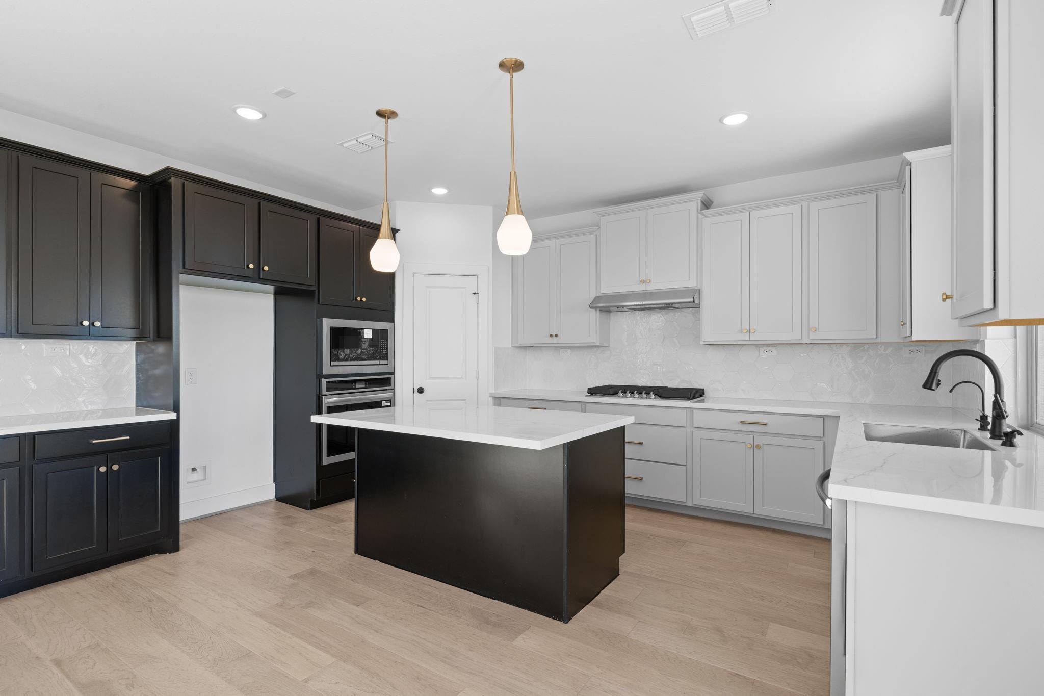 26435 Brilliant Beam Way, Hockley, TX 77447 photo