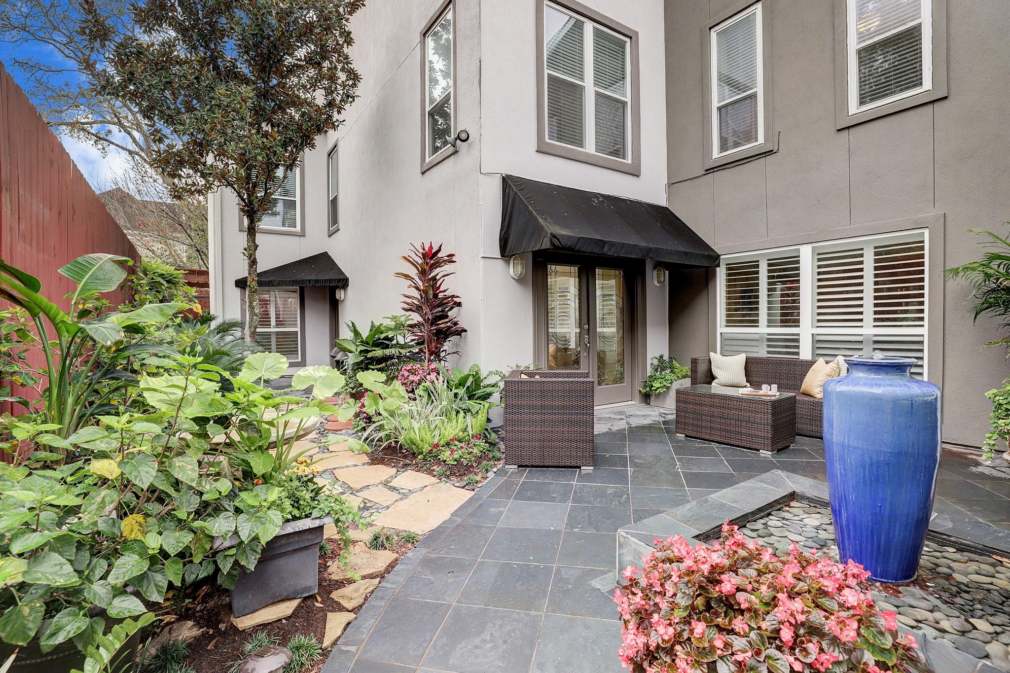 251 Malone St, Houston, TX 77007 photo
