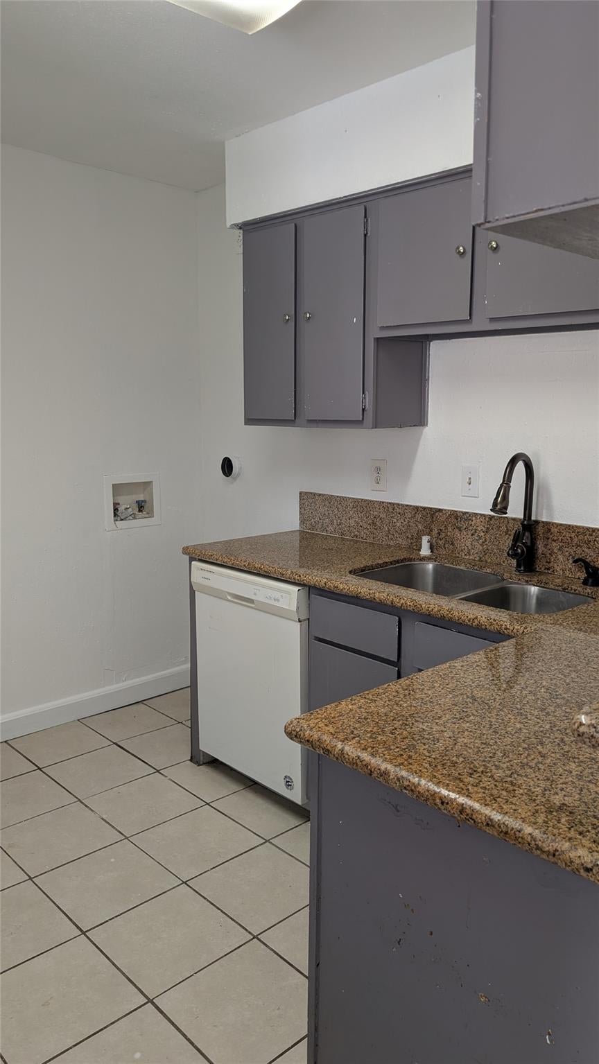 9350 Country Creek Dr #77, Houston, TX 77036 photo