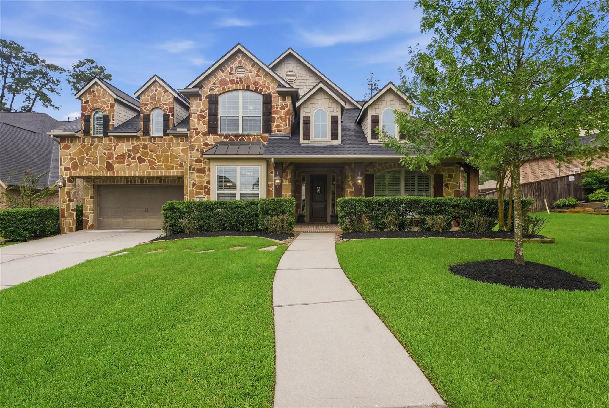 210 Fox Squirrel Ct, Pinehurst, TX 77362