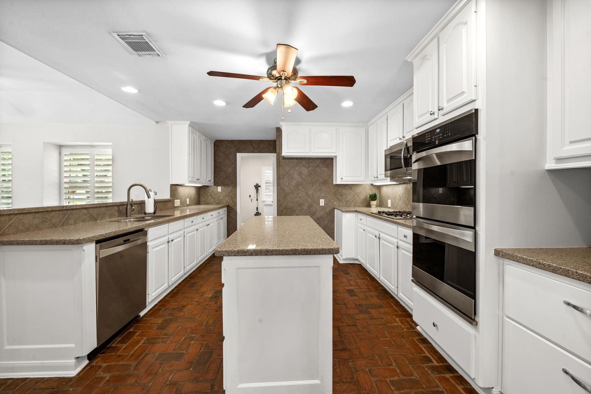 24202 Falcon Point Dr, Katy, TX 77494 photo