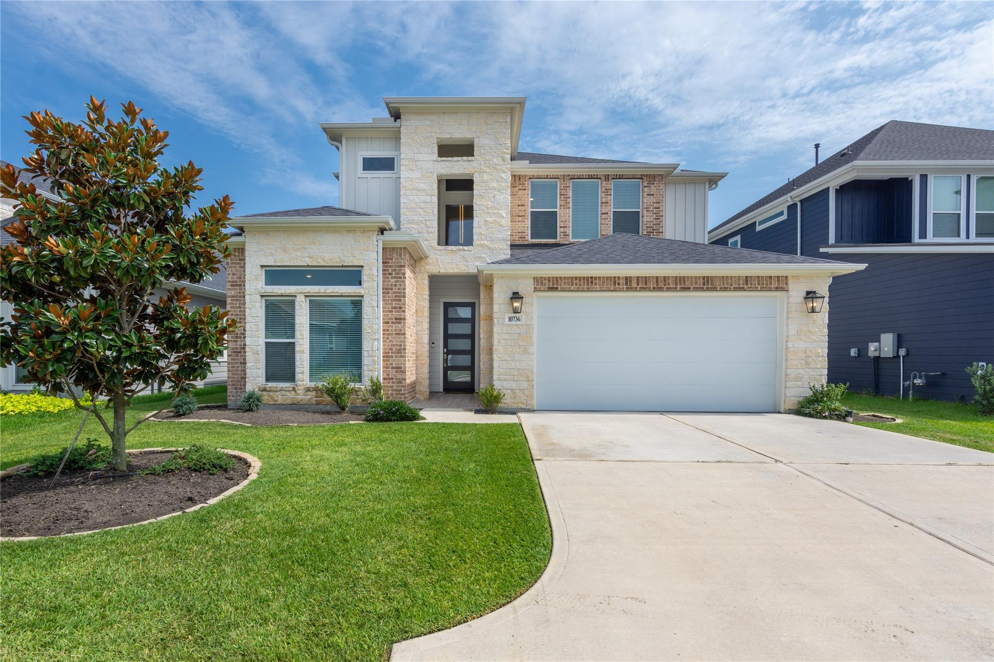 10736 Lake Mist Ln, Willis, TX 77318
