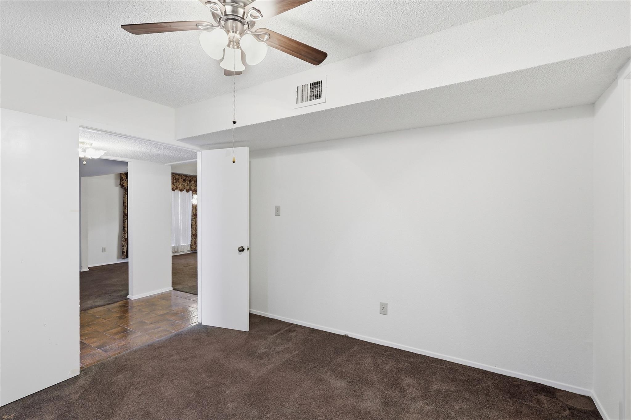 8611 Humphreys Dr, Houston, TX 77083 photo