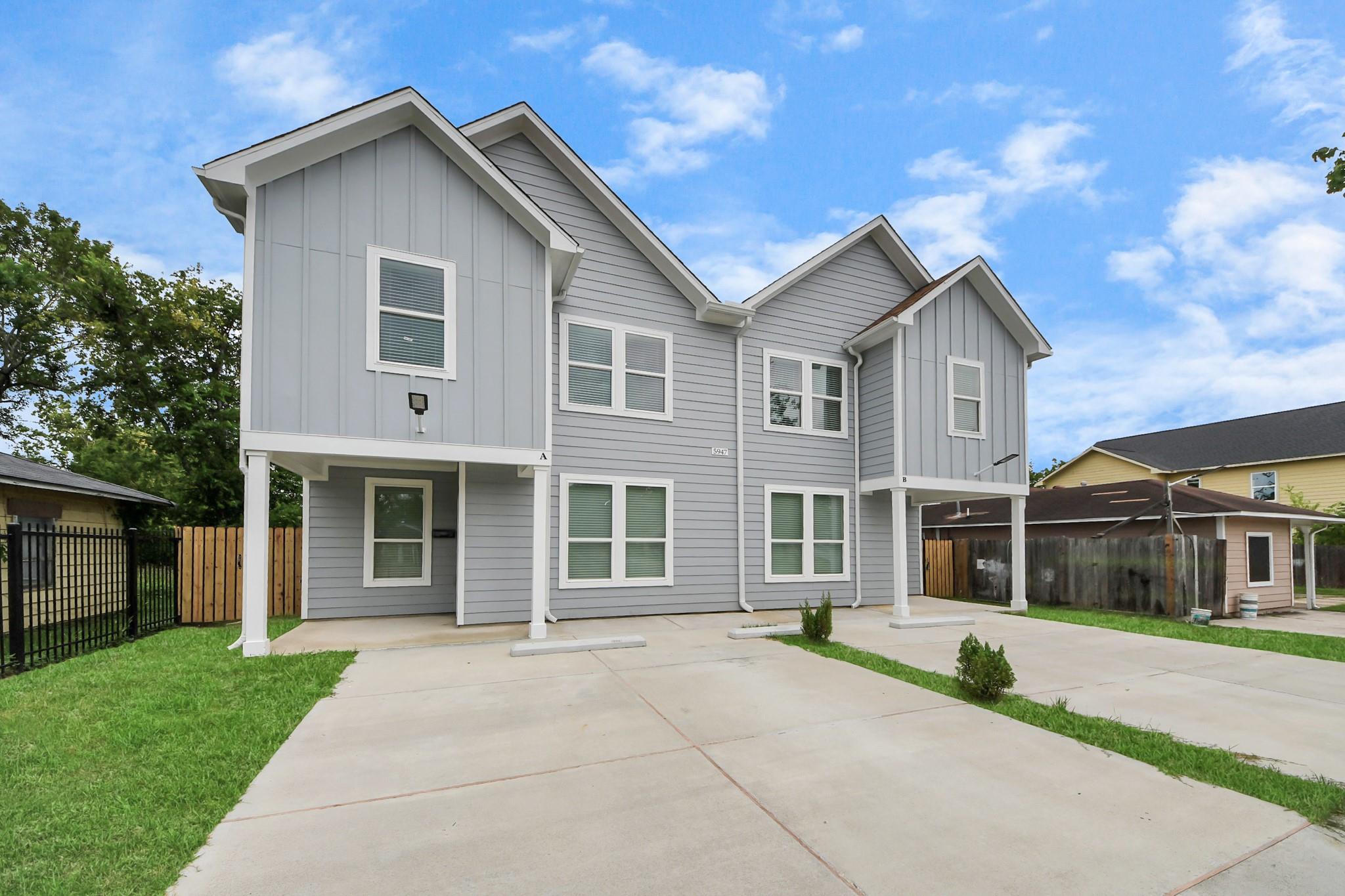 5947 Southseas St, Houston, TX 77033 photo