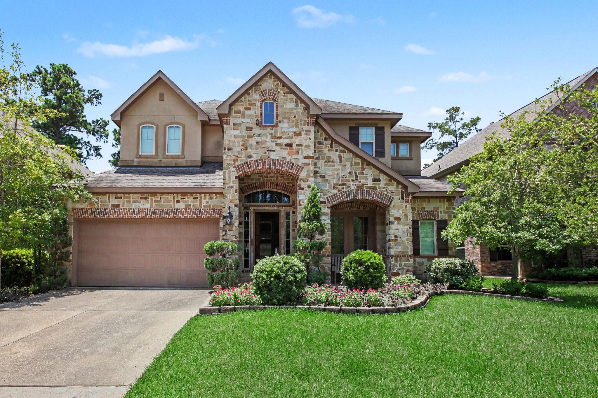 11 Canoe Bend Dr, Spring, TX 77389