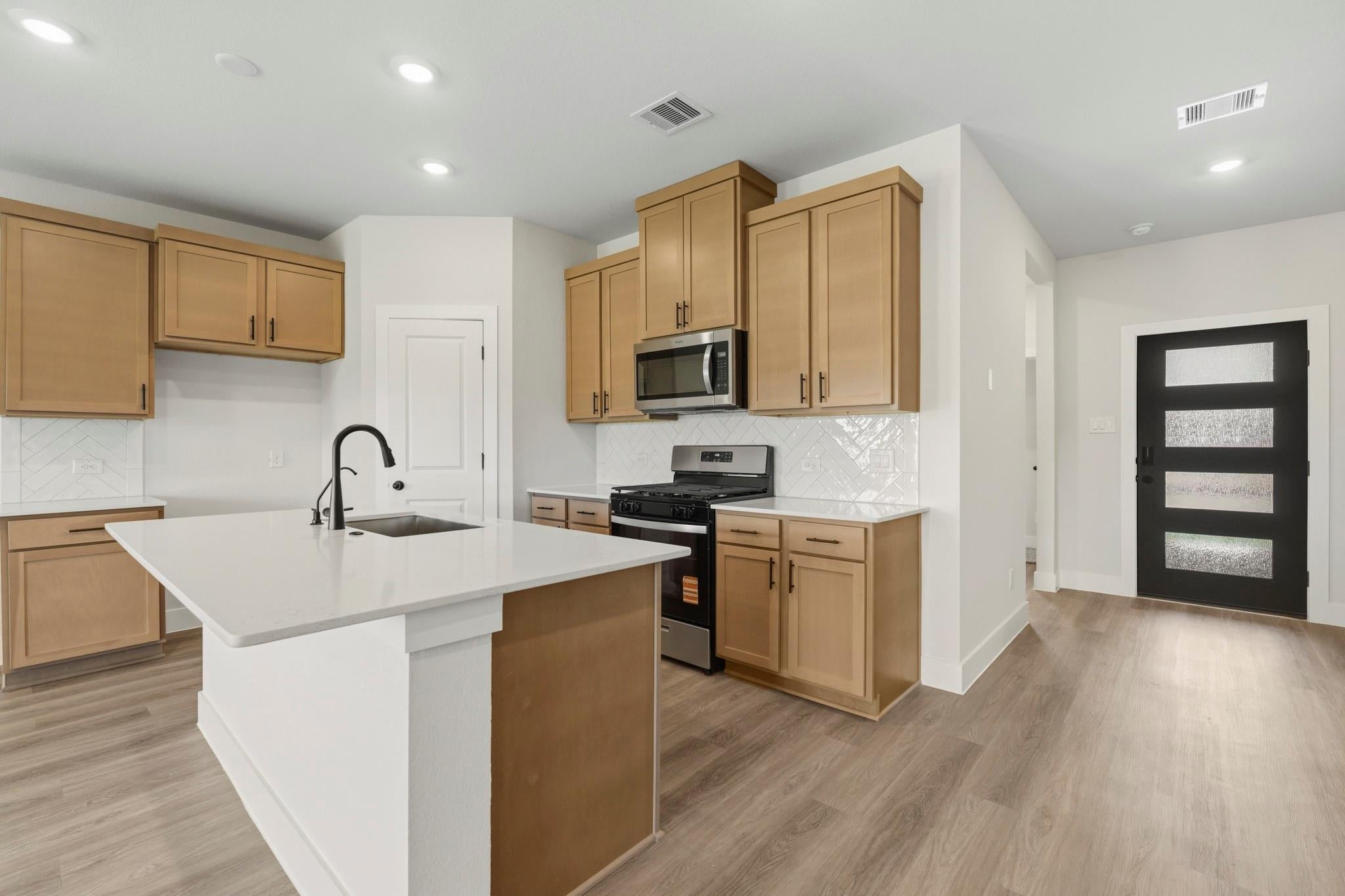 15919 Maybelle St, Montgomery, TX 77316 photo
