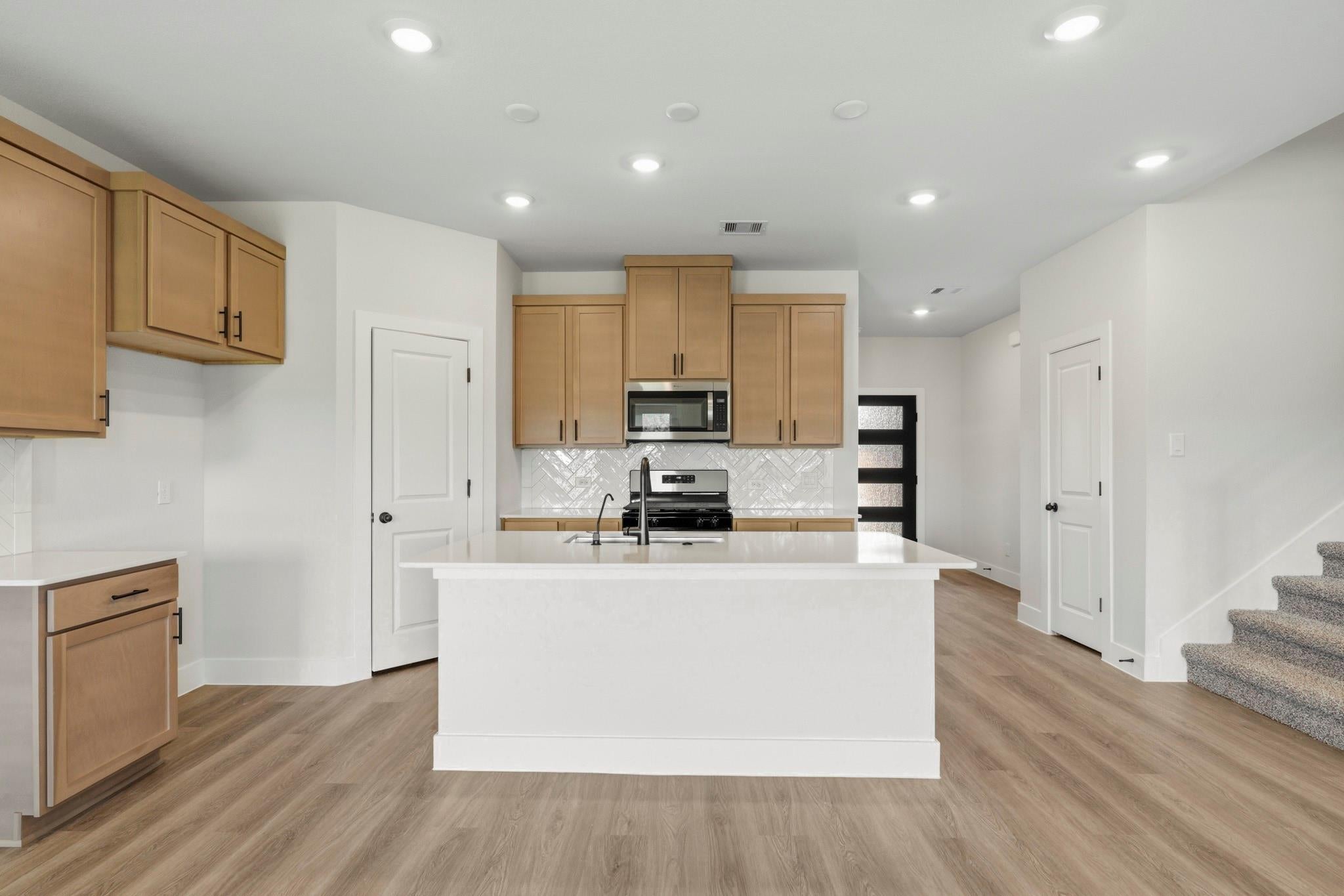 15919 Maybelle St, Montgomery, TX 77316 photo