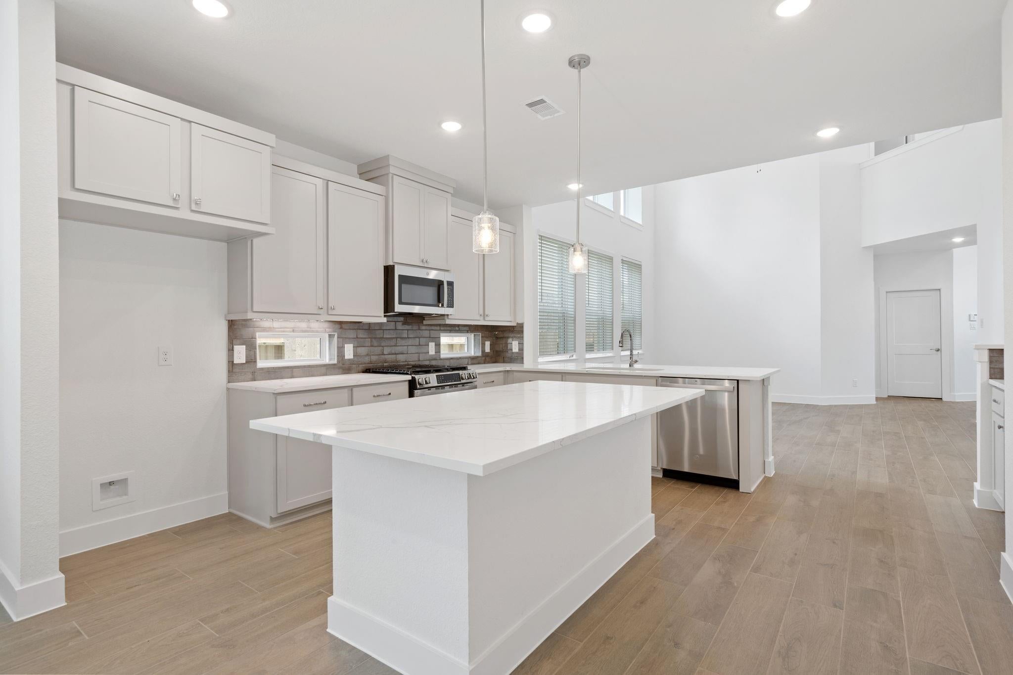 511 Abcot Ranger Ct, Willis, TX 77318 photo