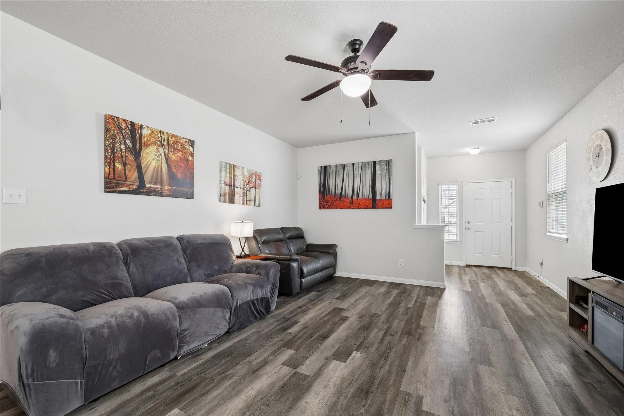 23659 Rainbow Eucalyptus Dr, Spring, TX 77373 photo