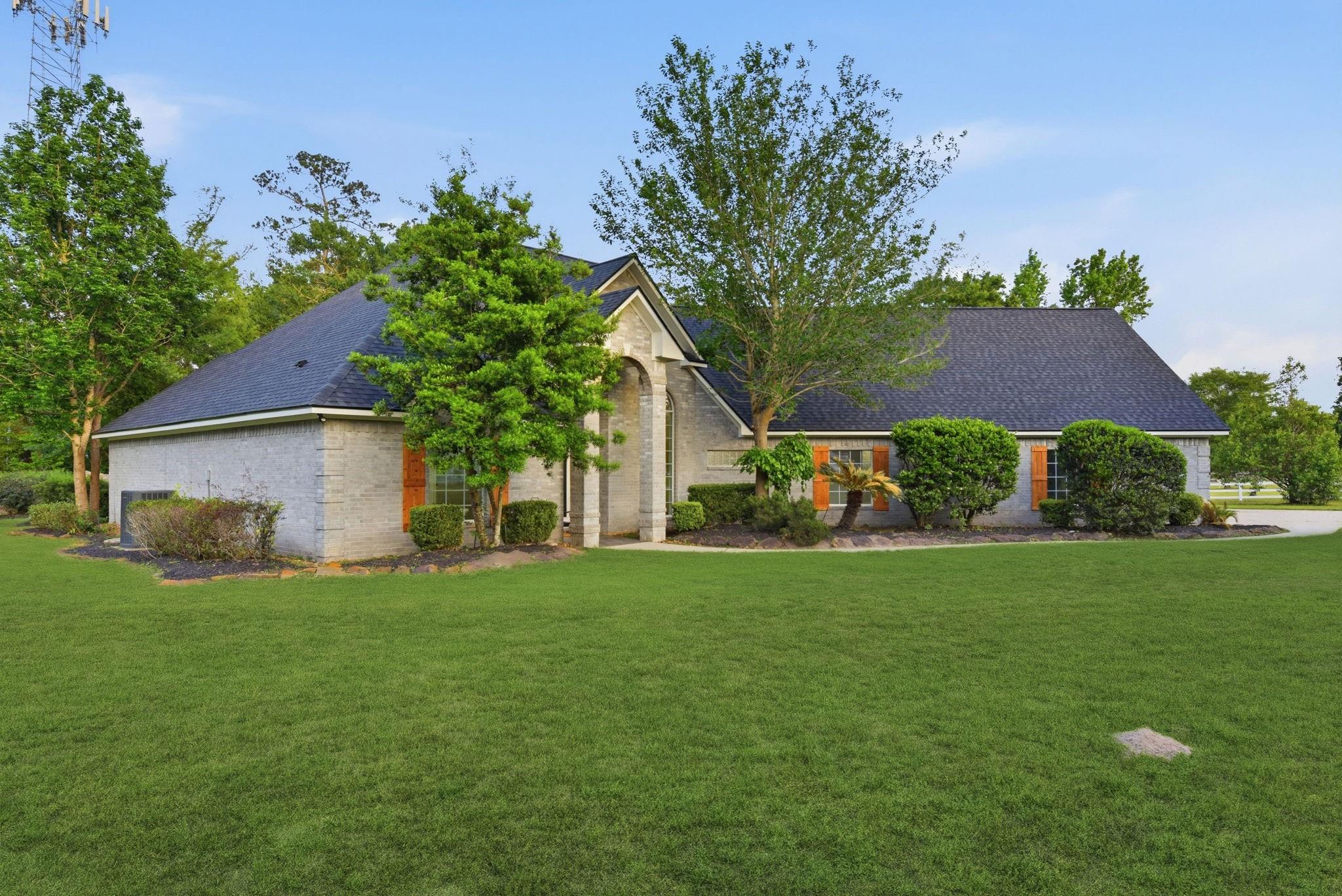 8001 Hills Pkwy, Montgomery, TX 77316 photo
