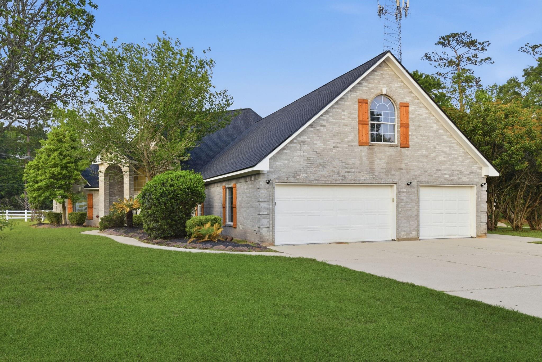 8001 Hills Pkwy, Montgomery, TX 77316 photo