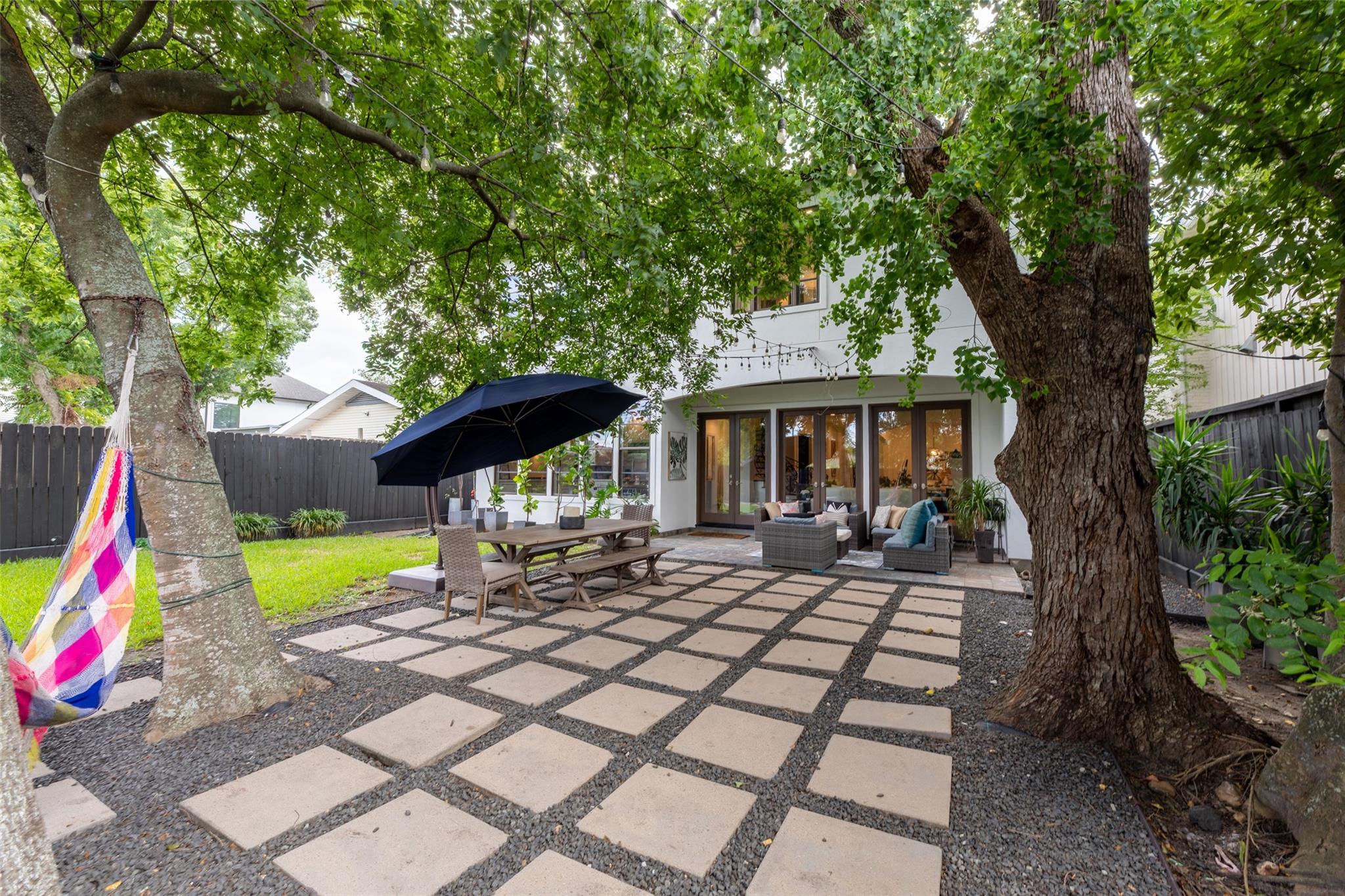 6236 Community Dr, Houston, TX 77005 photo
