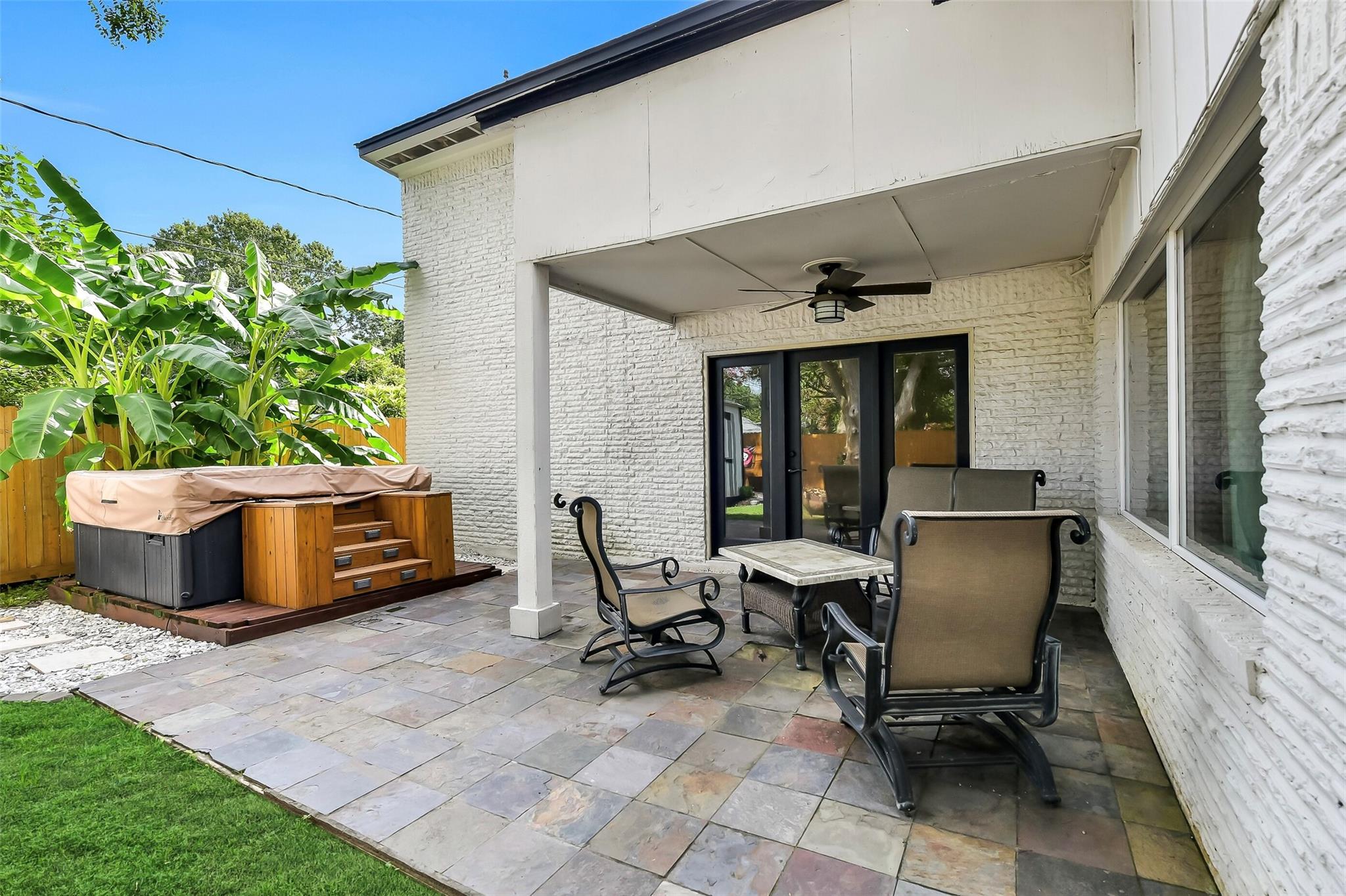 4406 Benning Dr, Houston, TX 77035 photo