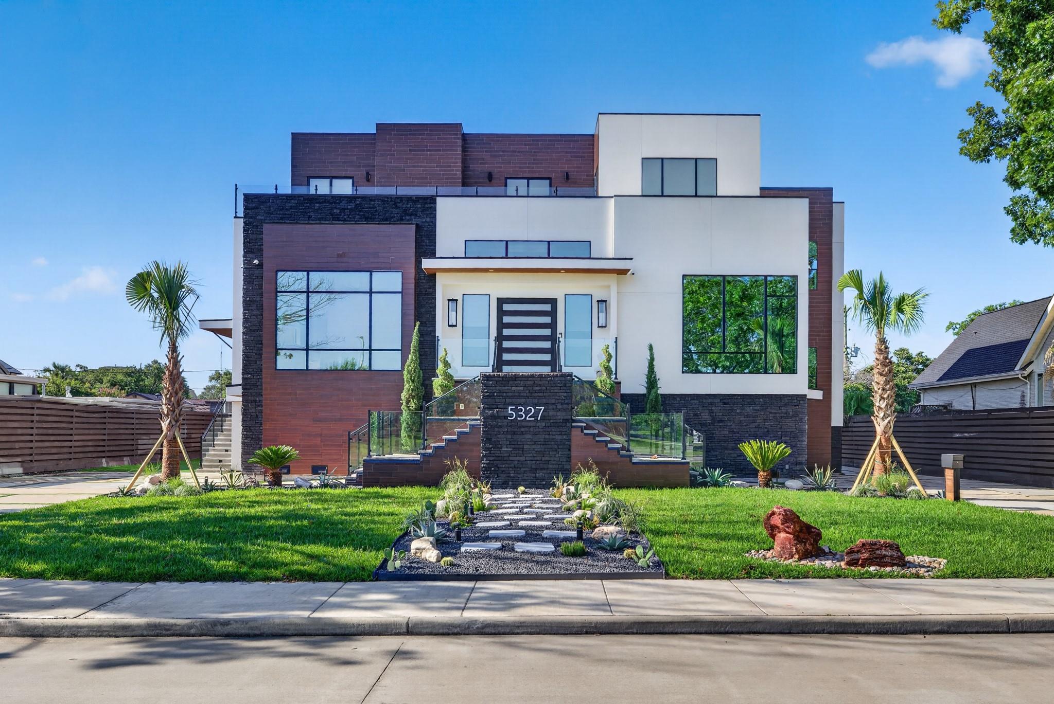5327 Braeswood Blvd, Houston, TX 77096