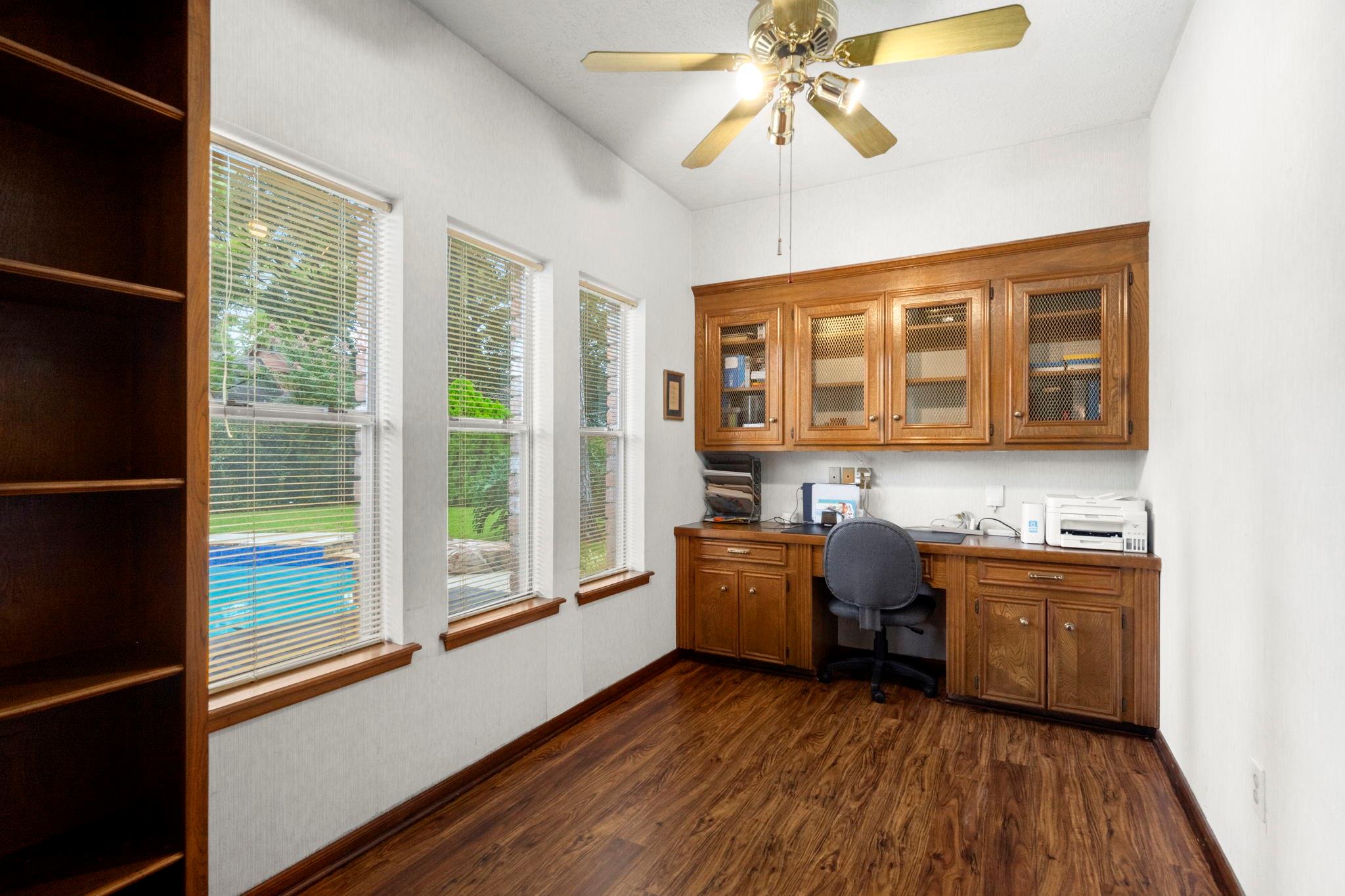 17722 Treeloch Ln, Spring, TX 77379 photo