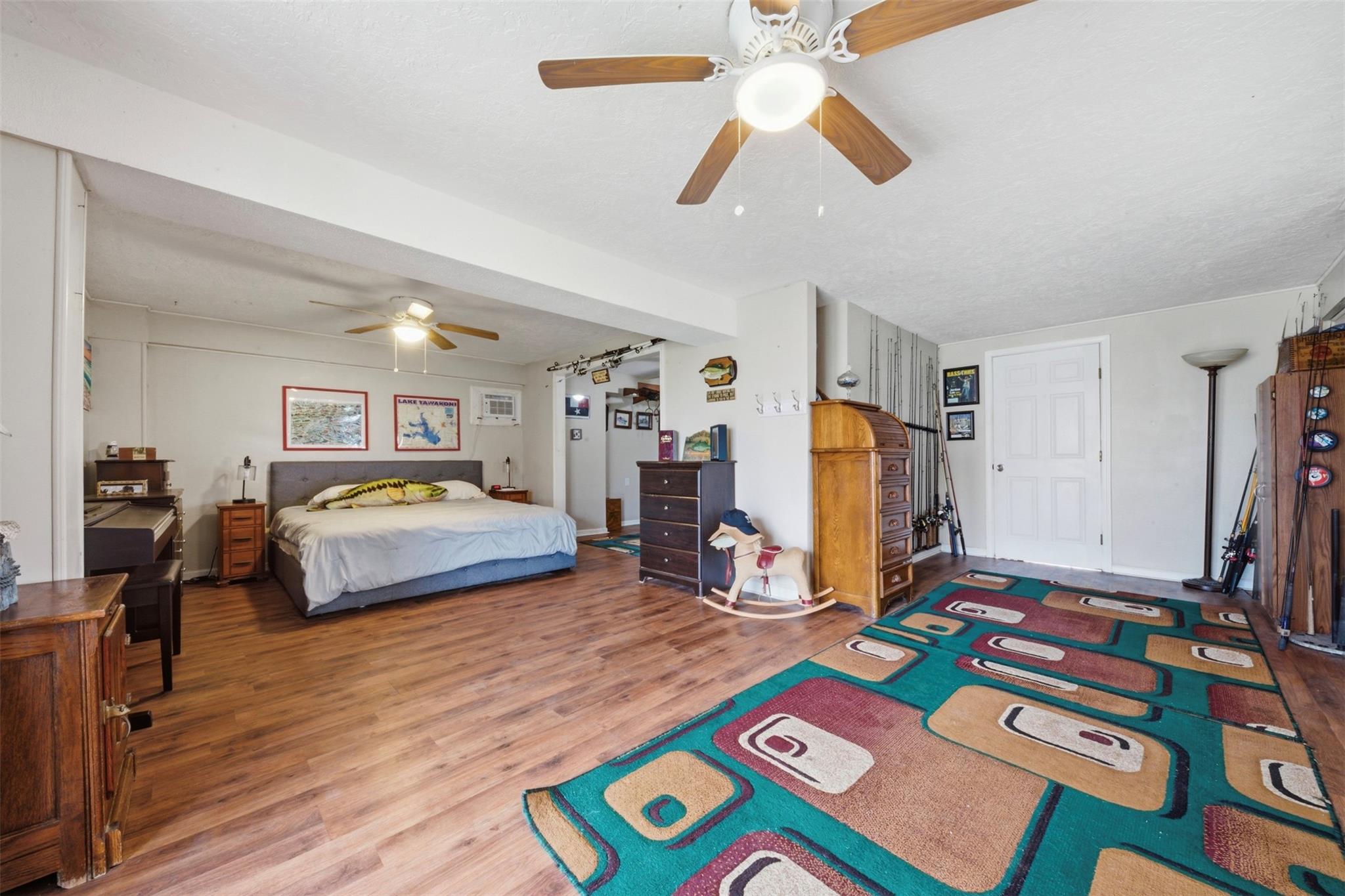 2 S Sandpiper St, La Marque, TX 77568 photo