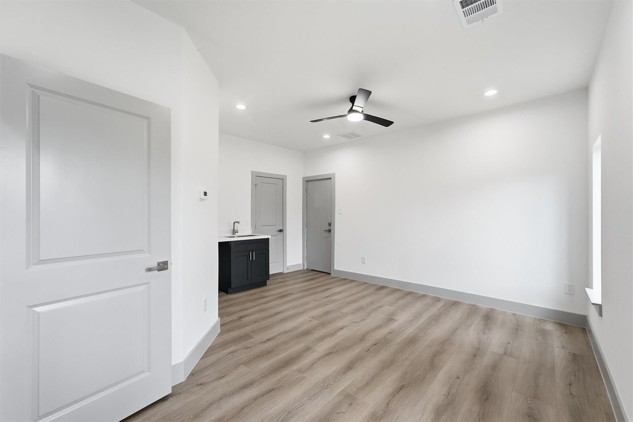 4319 Crawford St, Houston, TX 77004 photo