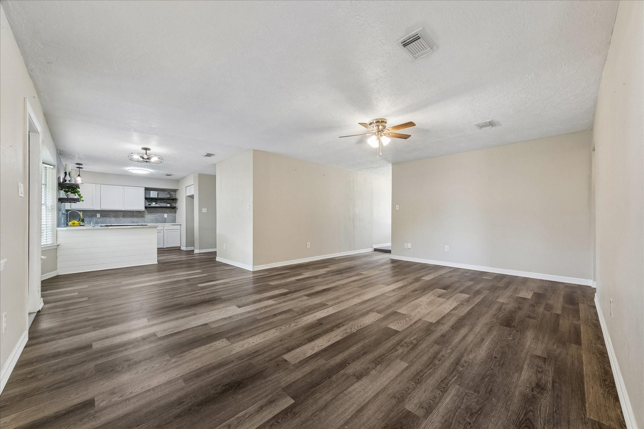5415 Timpani Dr, Friendswood, TX 77546 photo