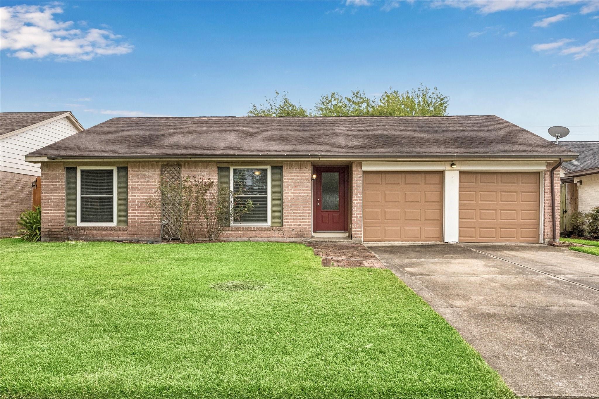 5415 Timpani Dr, Friendswood, TX 77546 photo