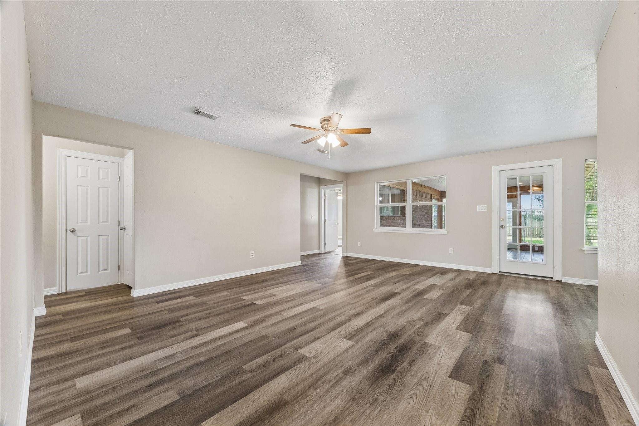 5415 Timpani Dr, Friendswood, TX 77546 photo