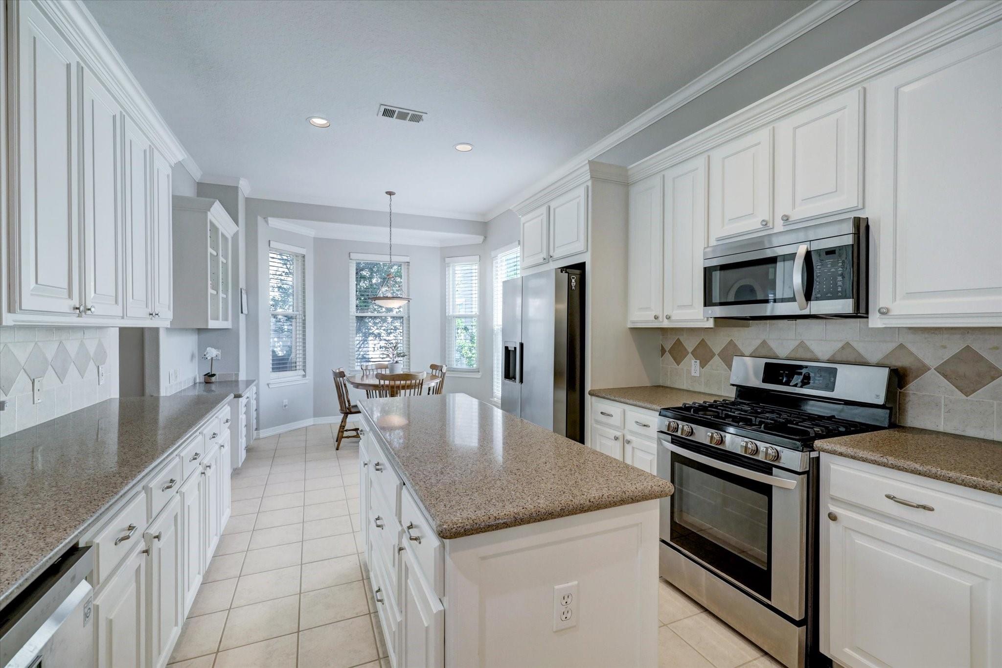 5217 Blossom St #C, Houston, TX 77007 photo