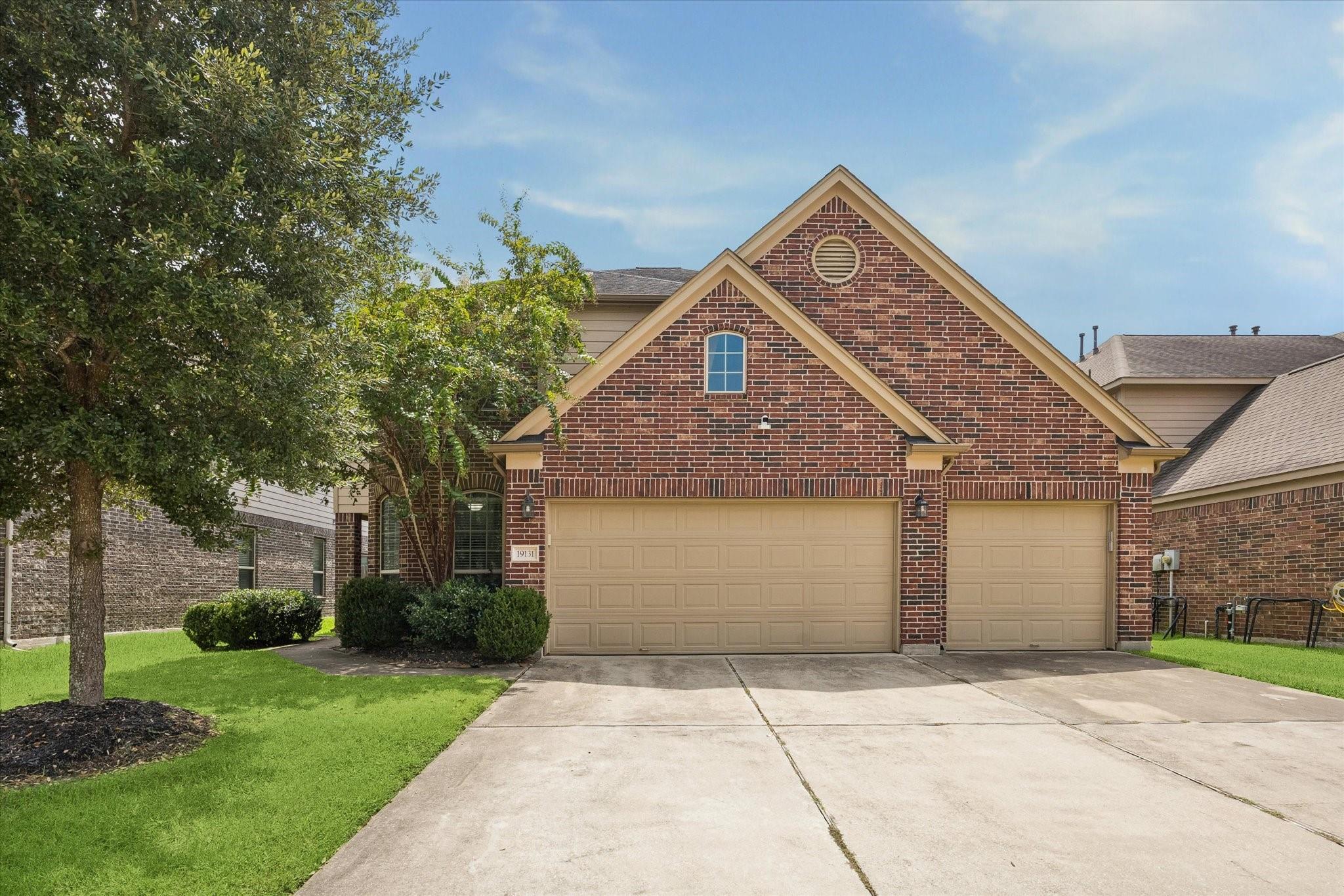 19131 Cardinal Grove Ct, Cypress, TX 77429 photo