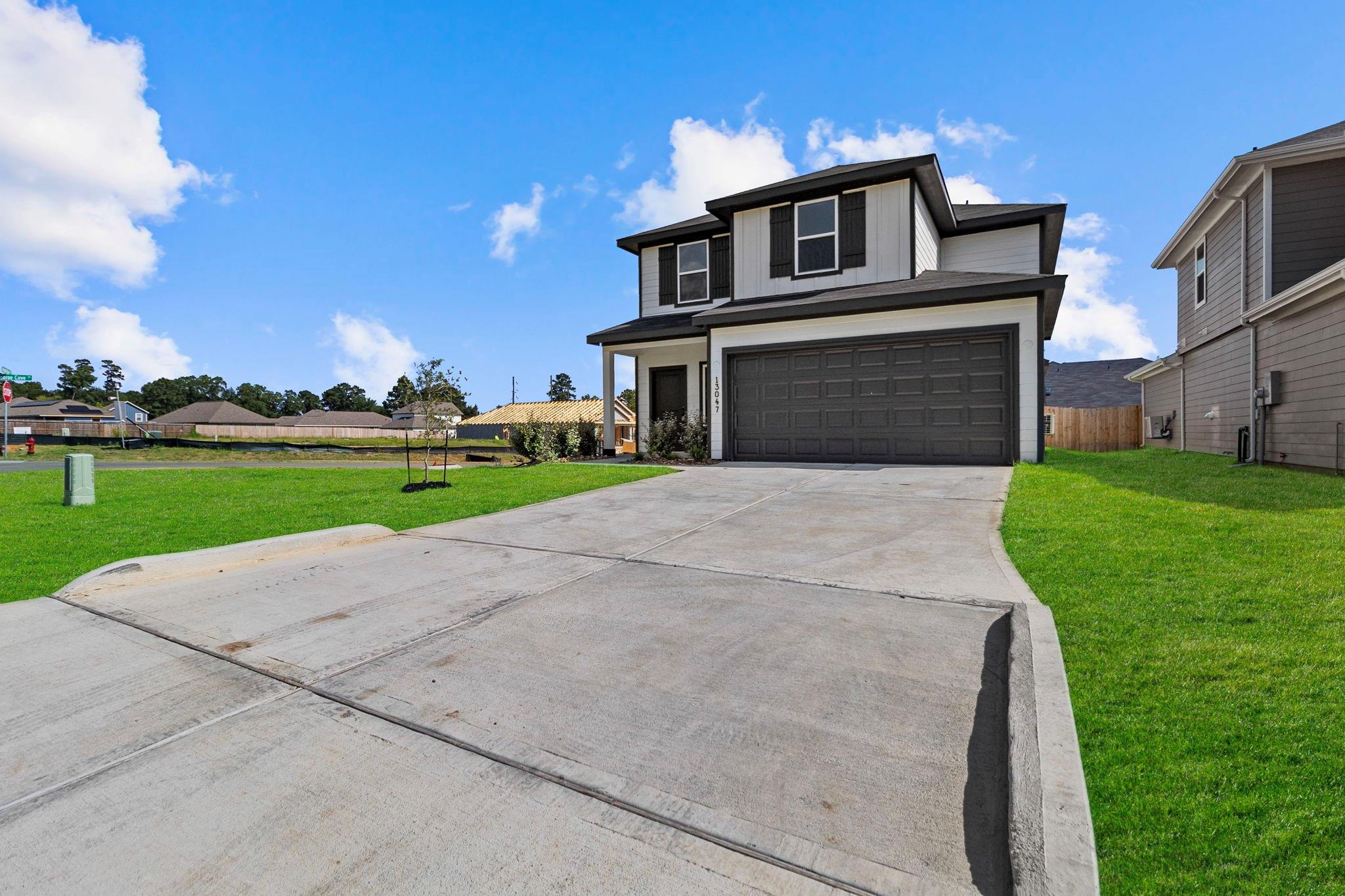 13047 Sorreto Bay Dr, Willis, TX 77318 photo