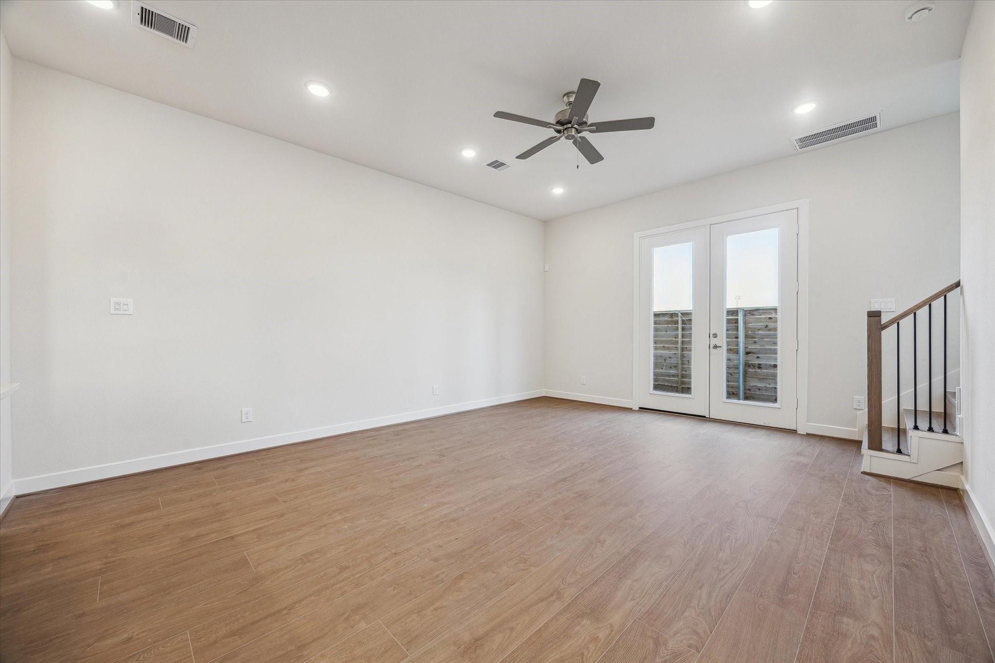 6549 Rena St, Houston, TX 77092 photo