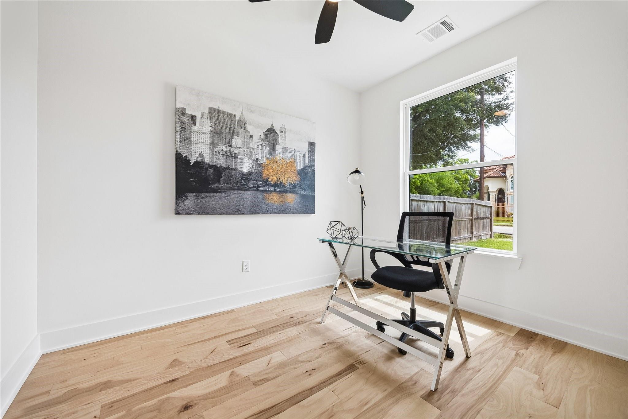 125 N Sidney St, Houston, TX 77003 photo