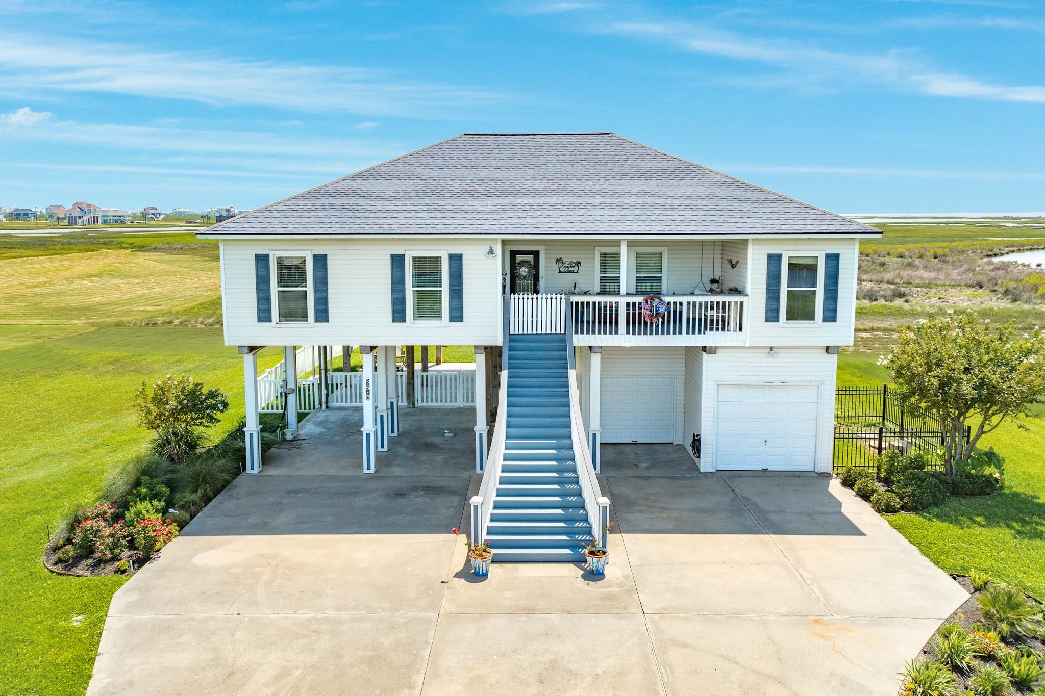 3610 Indian Beach Dr, Galveston, TX 77554