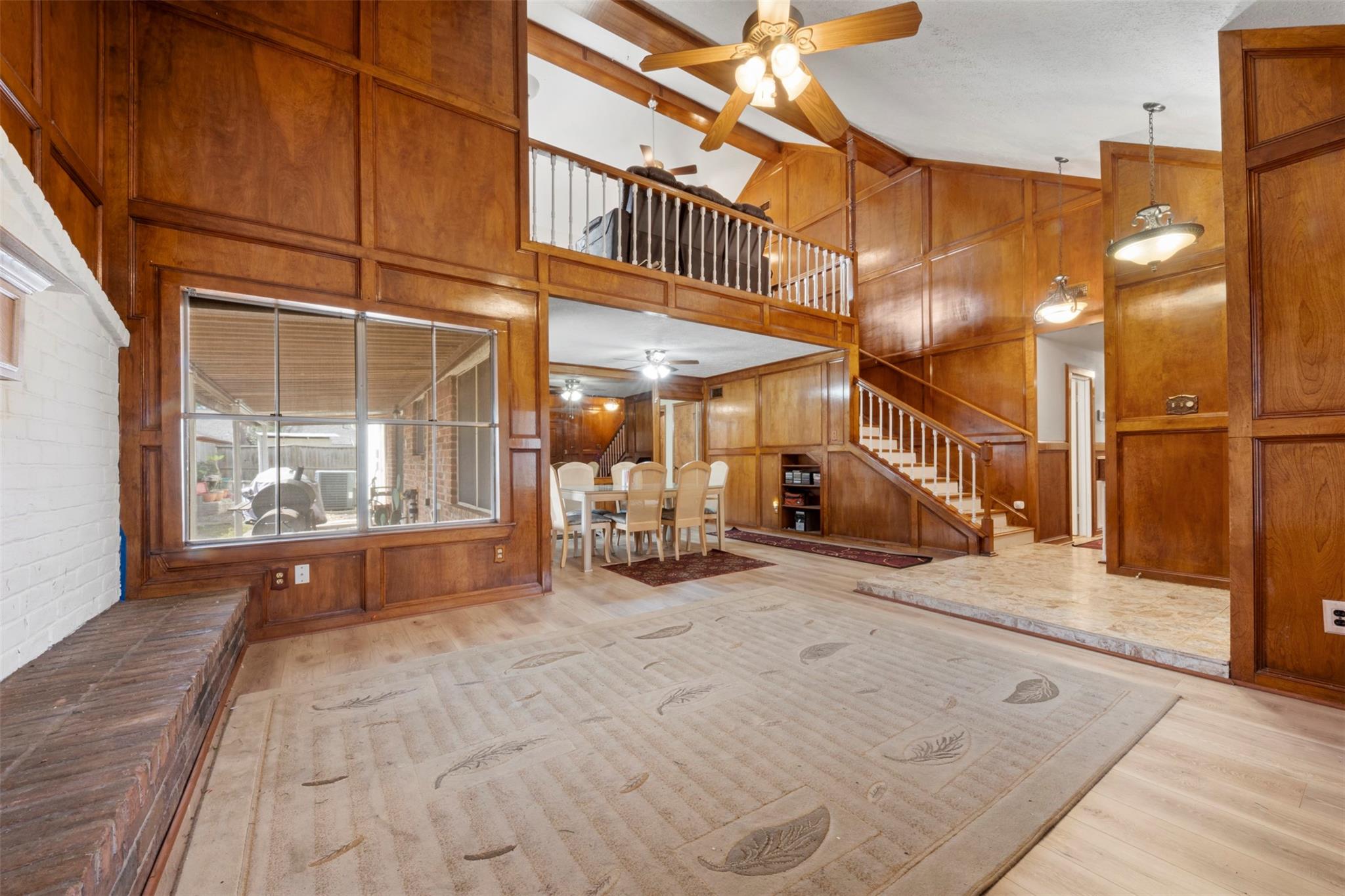 10614 Huntington Point Dr, Houston, TX 77099 photo