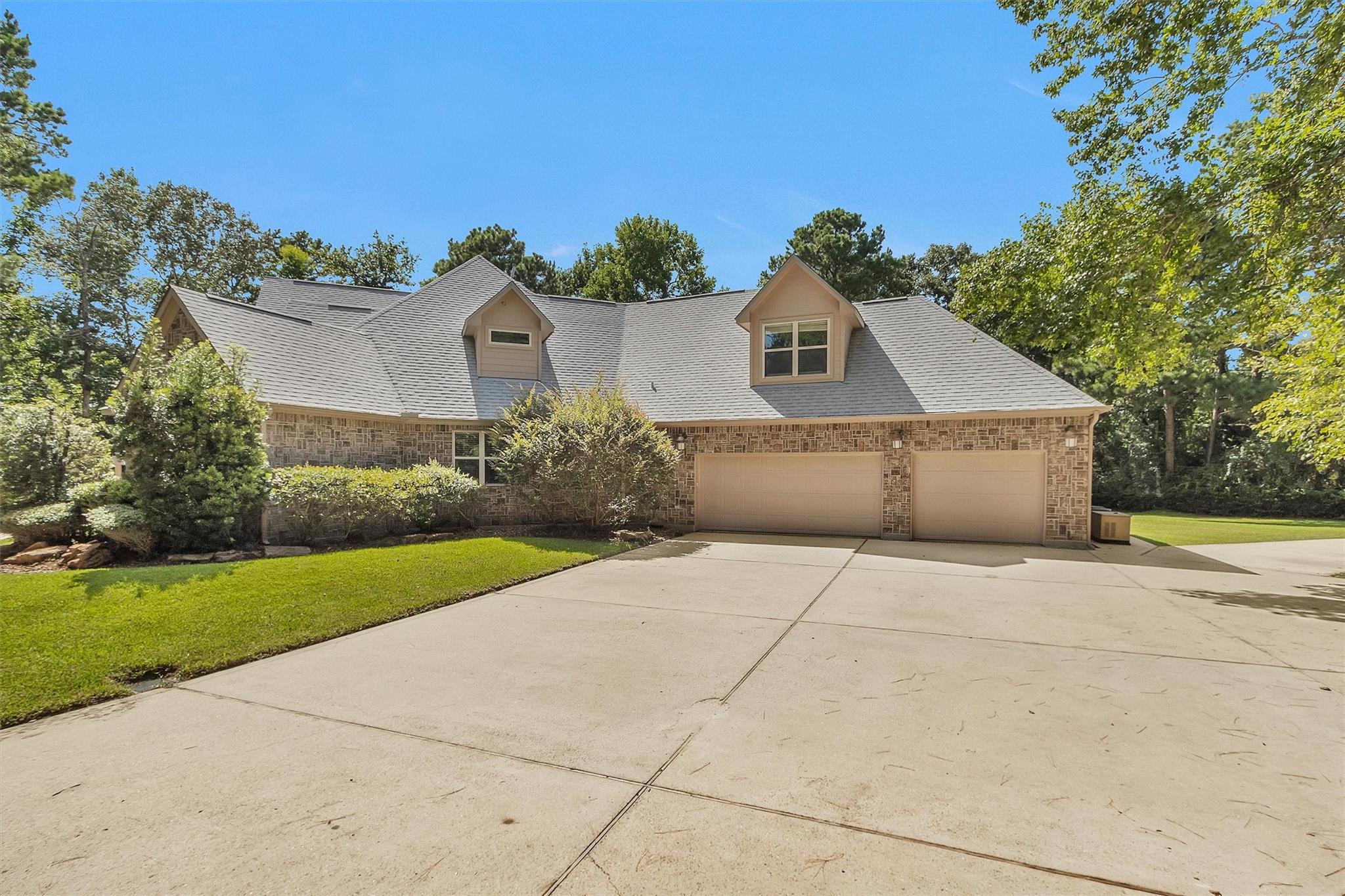 11018 Lake Windcrest, Magnolia, TX 77354 photo