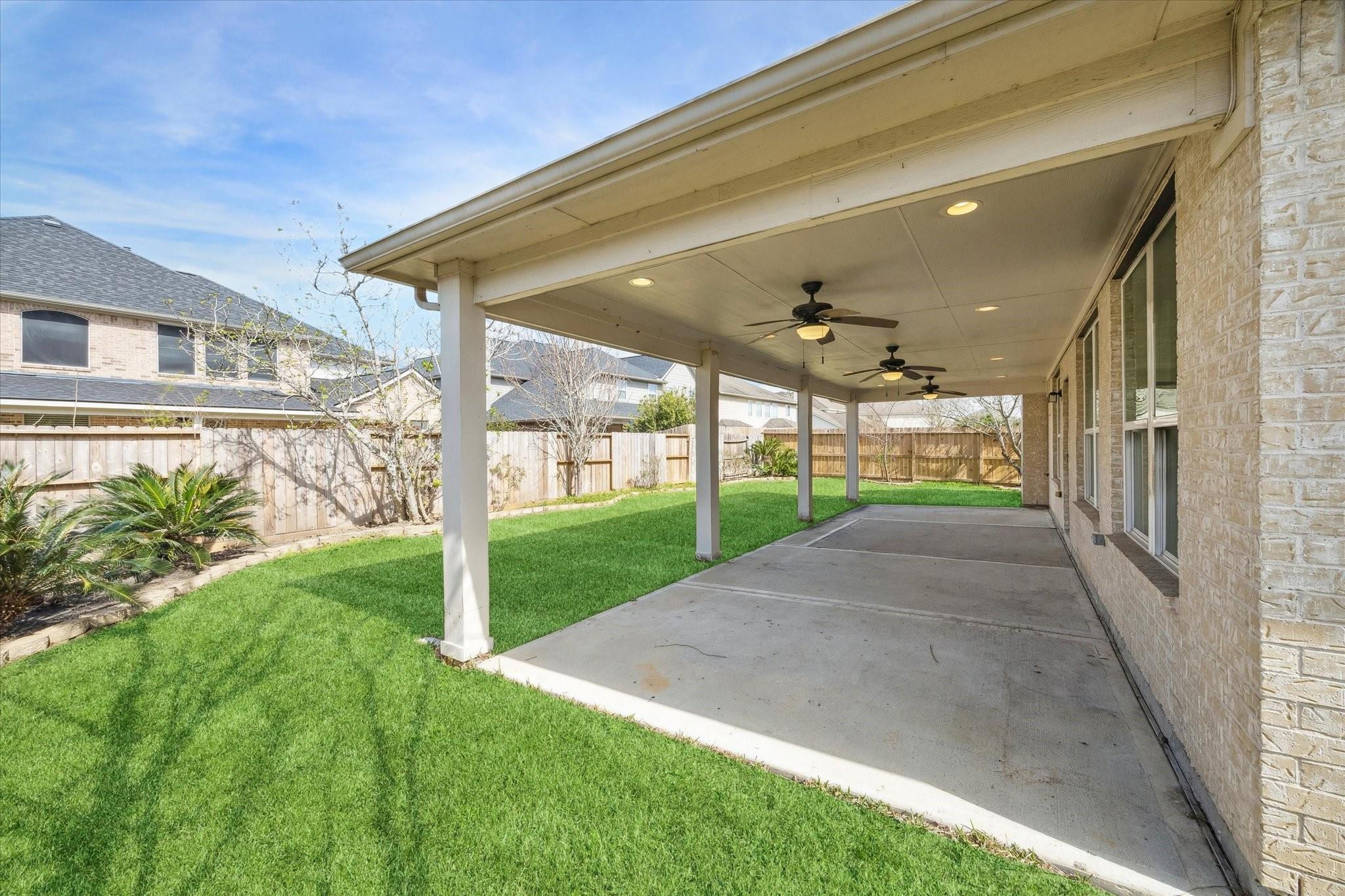 13115 Hampton Bay Dr, Pearland, TX 77584 photo