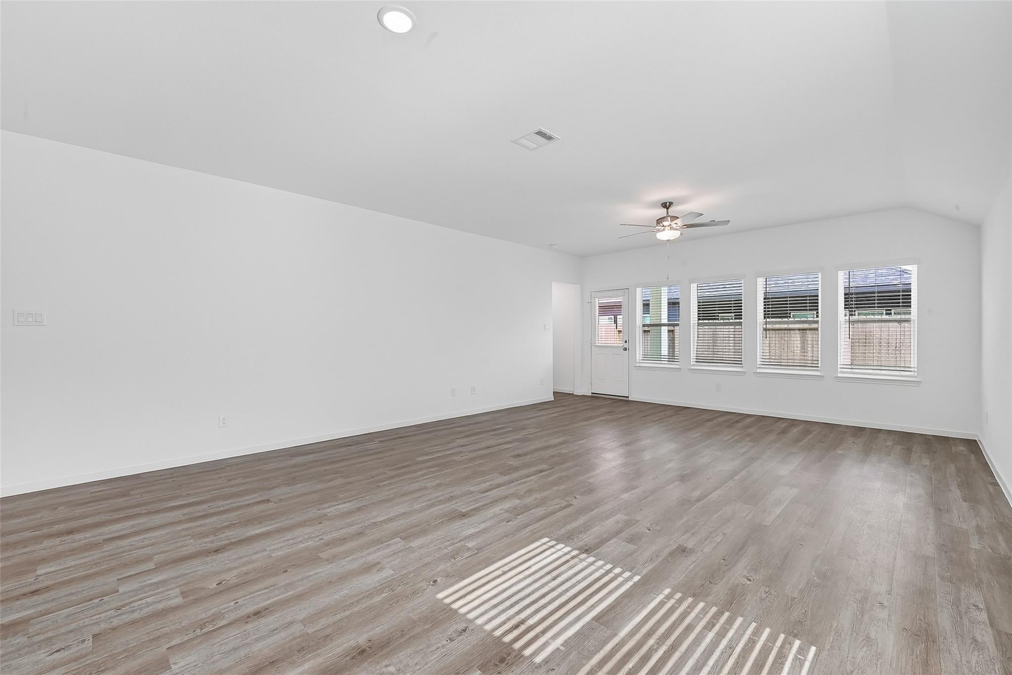 1057 Sunflower Terrace Dr, Magnolia, TX 77355 photo