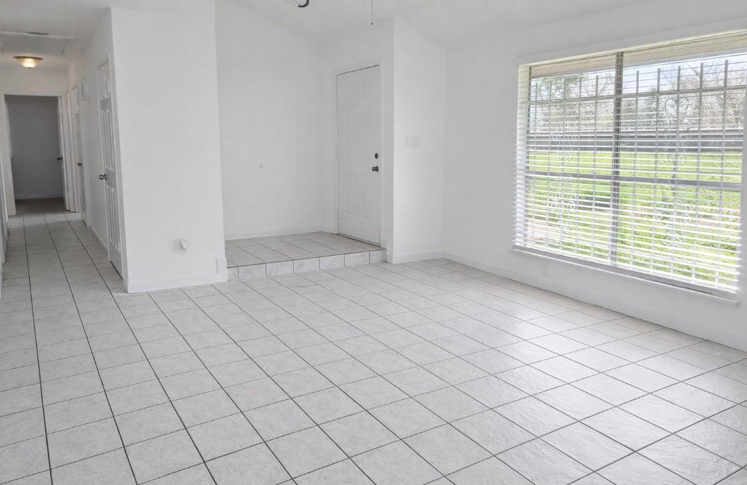 5815 Village Forest Ct, Houston, TX 77092 photo