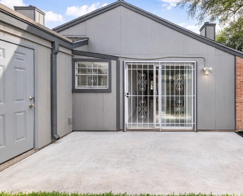 5815 Village Forest Ct, Houston, TX 77092 photo