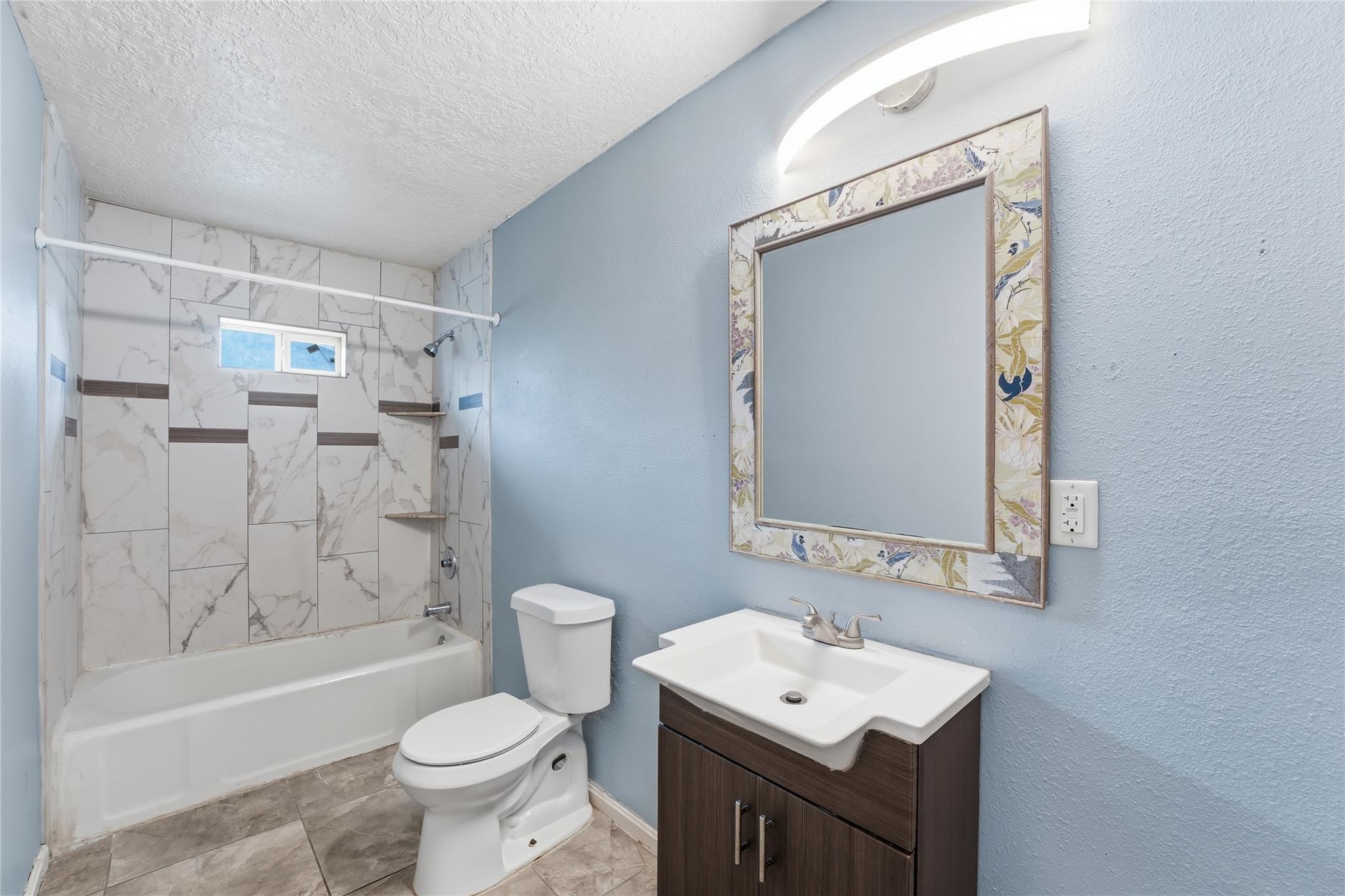 6526 Linden St, Houston, TX 77087 photo