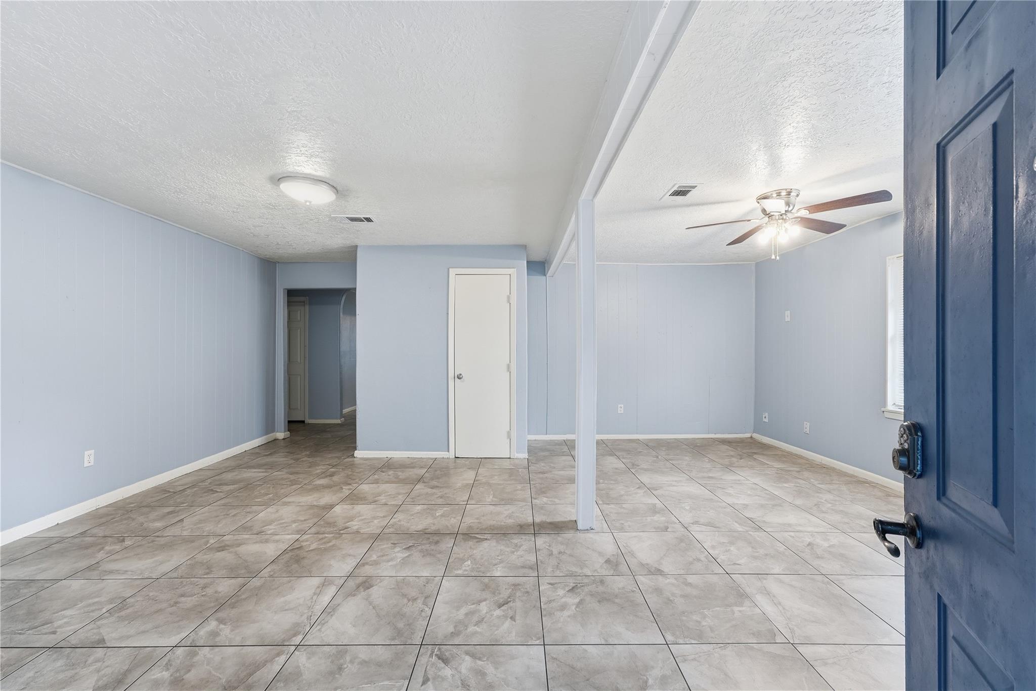 6526 Linden St, Houston, TX 77087 photo