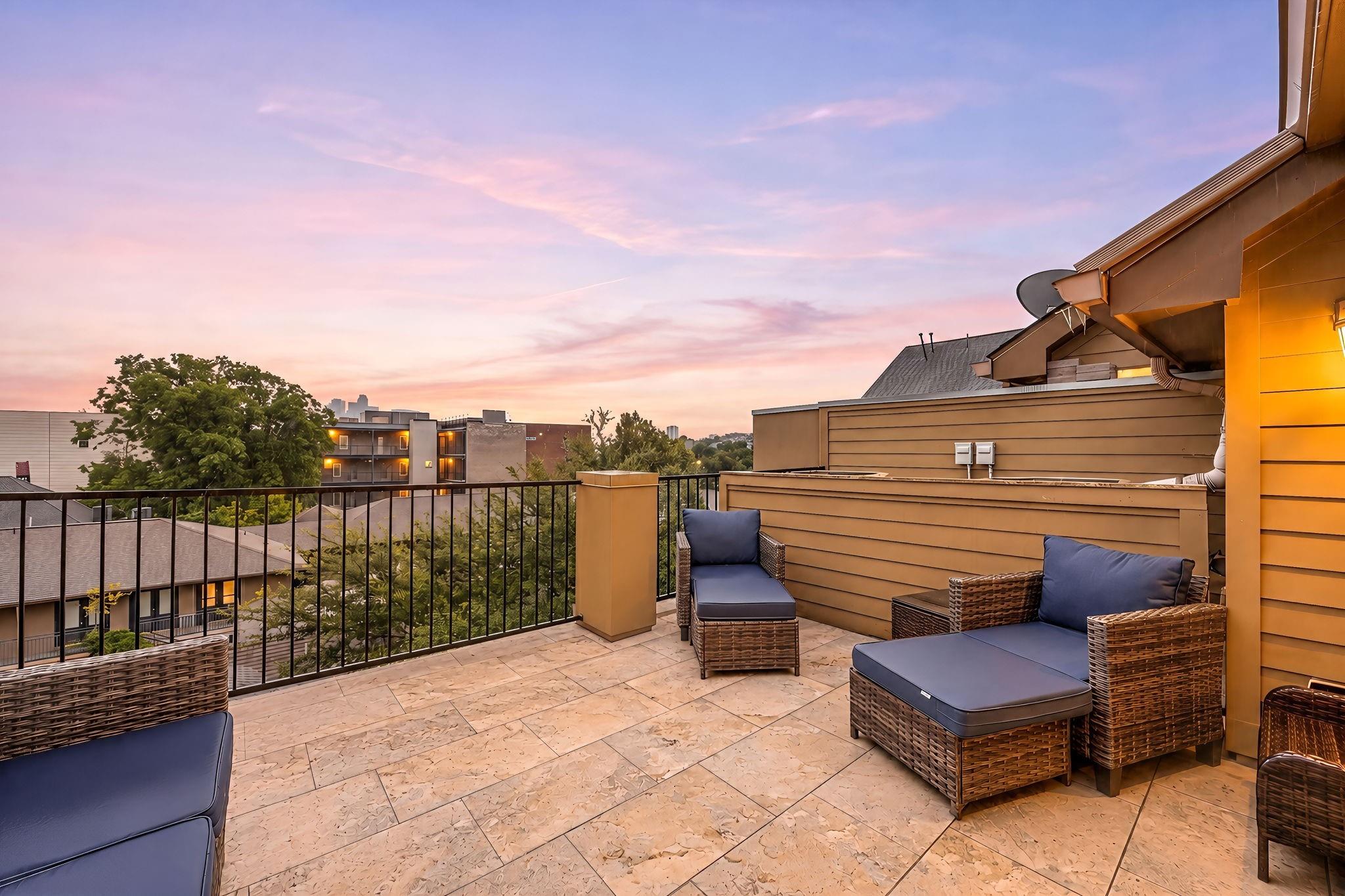 2409 Commonwealth St, Houston, TX 77006 photo