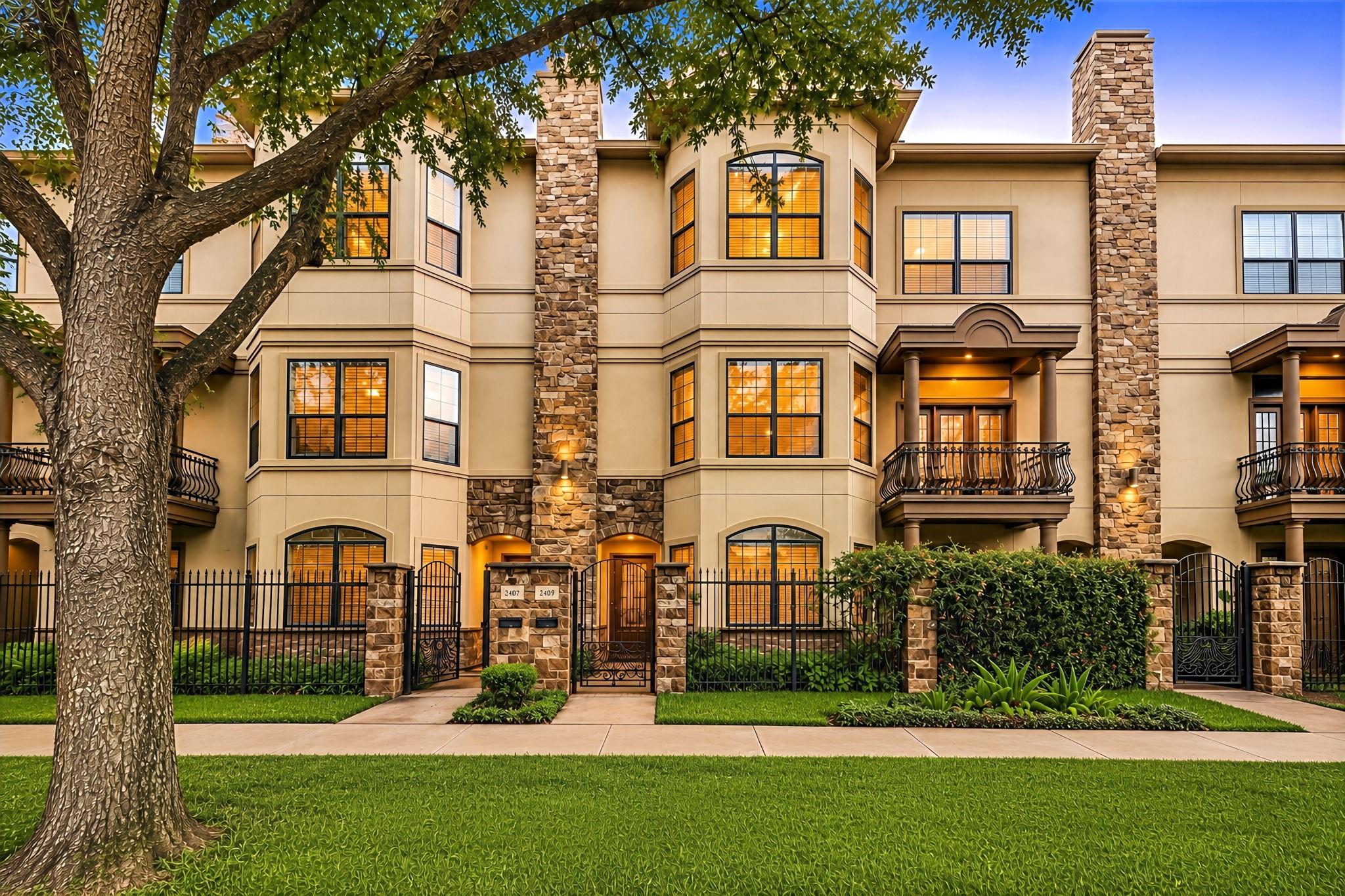 2409 Commonwealth St, Houston, TX 77006 photo