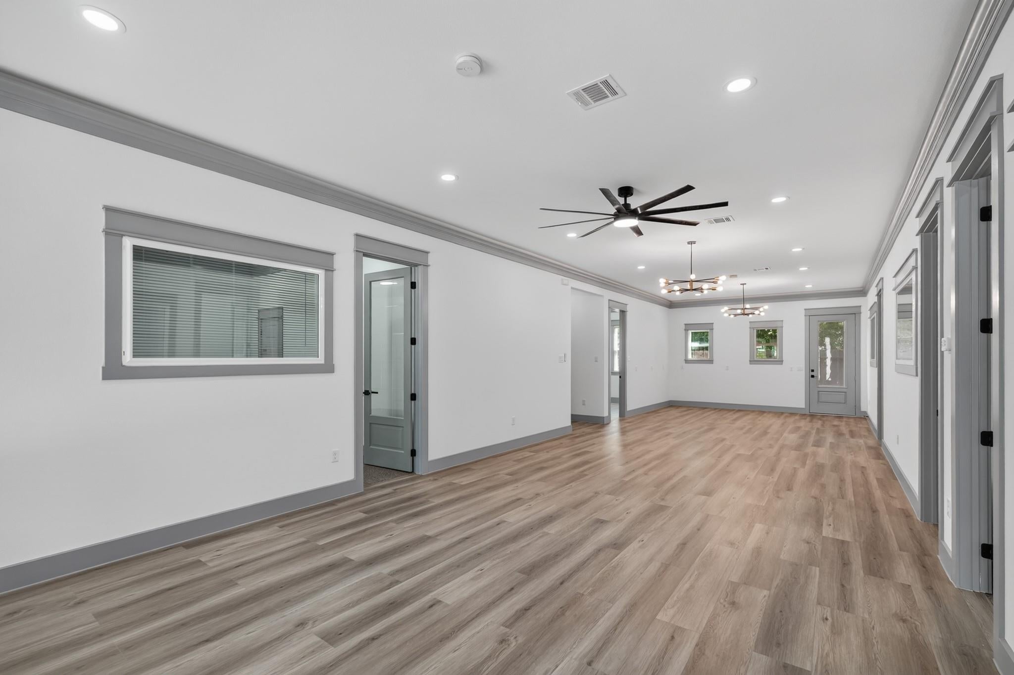 404 N Avenue H, Humble, TX 77338 photo