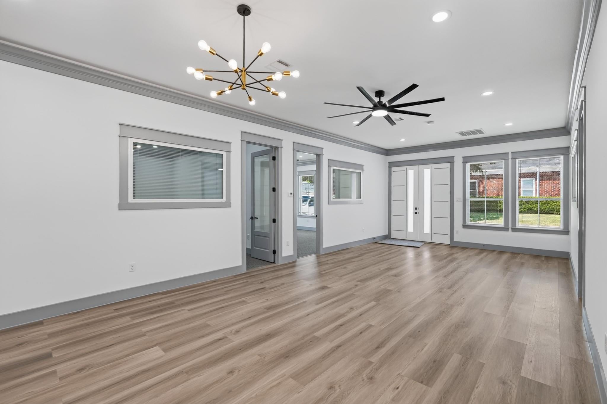 404 N Avenue H, Humble, TX 77338 photo