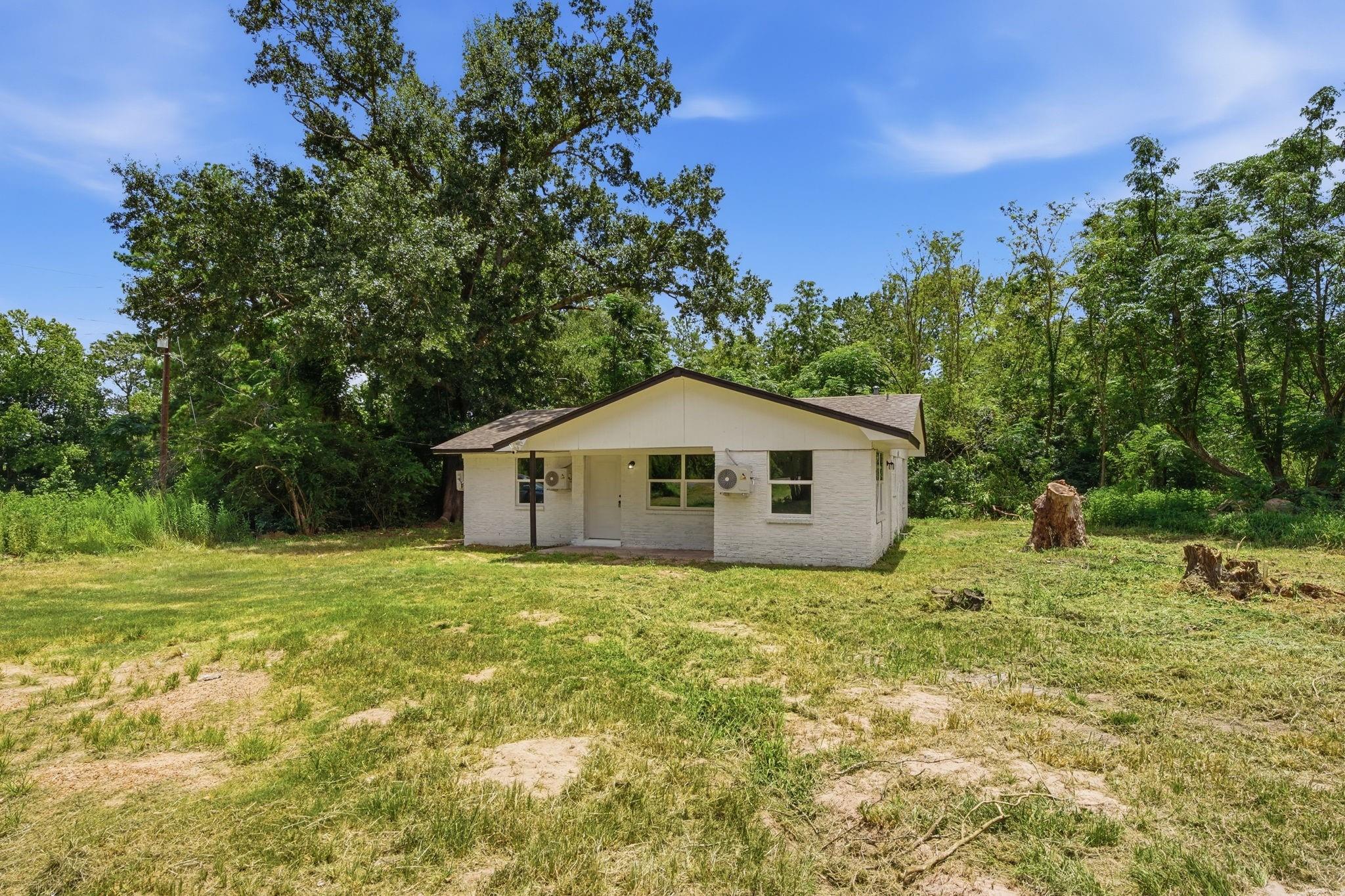 82 Farm To Market Road 2693, New Waverly, TX 77358 photo