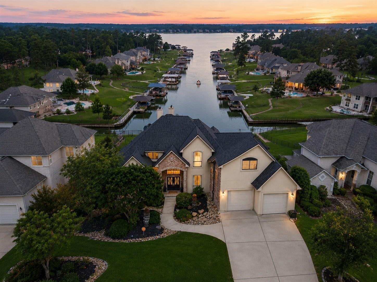 18818 Cool Breeze Ln, Montgomery, TX 77356