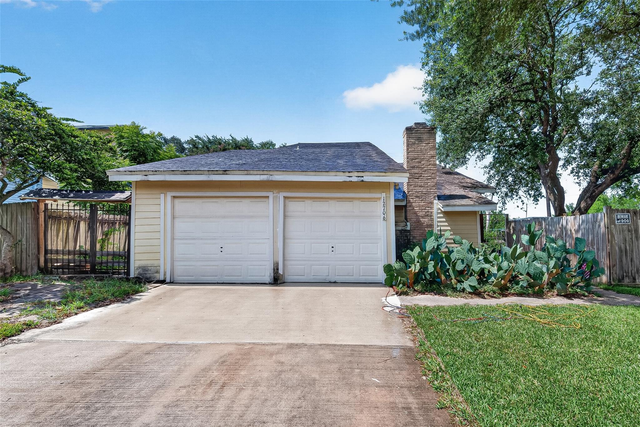 12706 Braewood Glen Ln, Houston, TX 77072