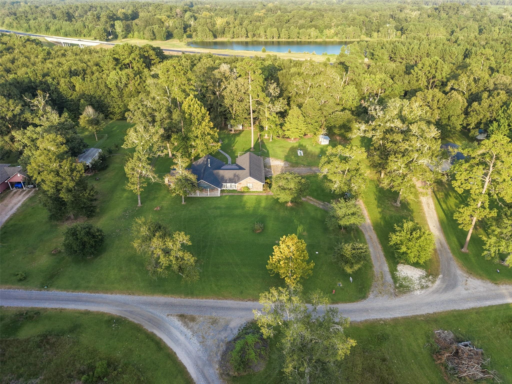 83 County Road 3189c, Cleveland, TX 77327