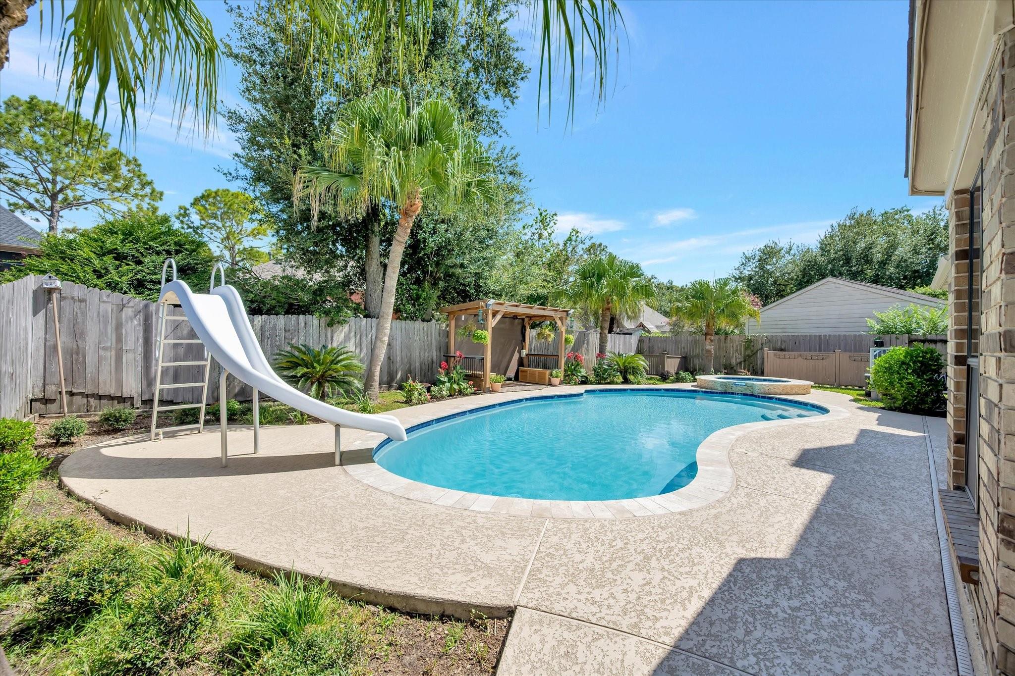 830 Island Meadow Ct, Houston, TX 77062 photo
