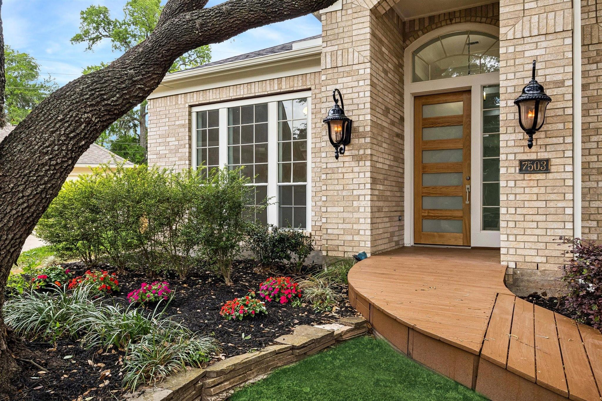 7503 Northwoods Dr, Sugar Land, TX 77479 photo
