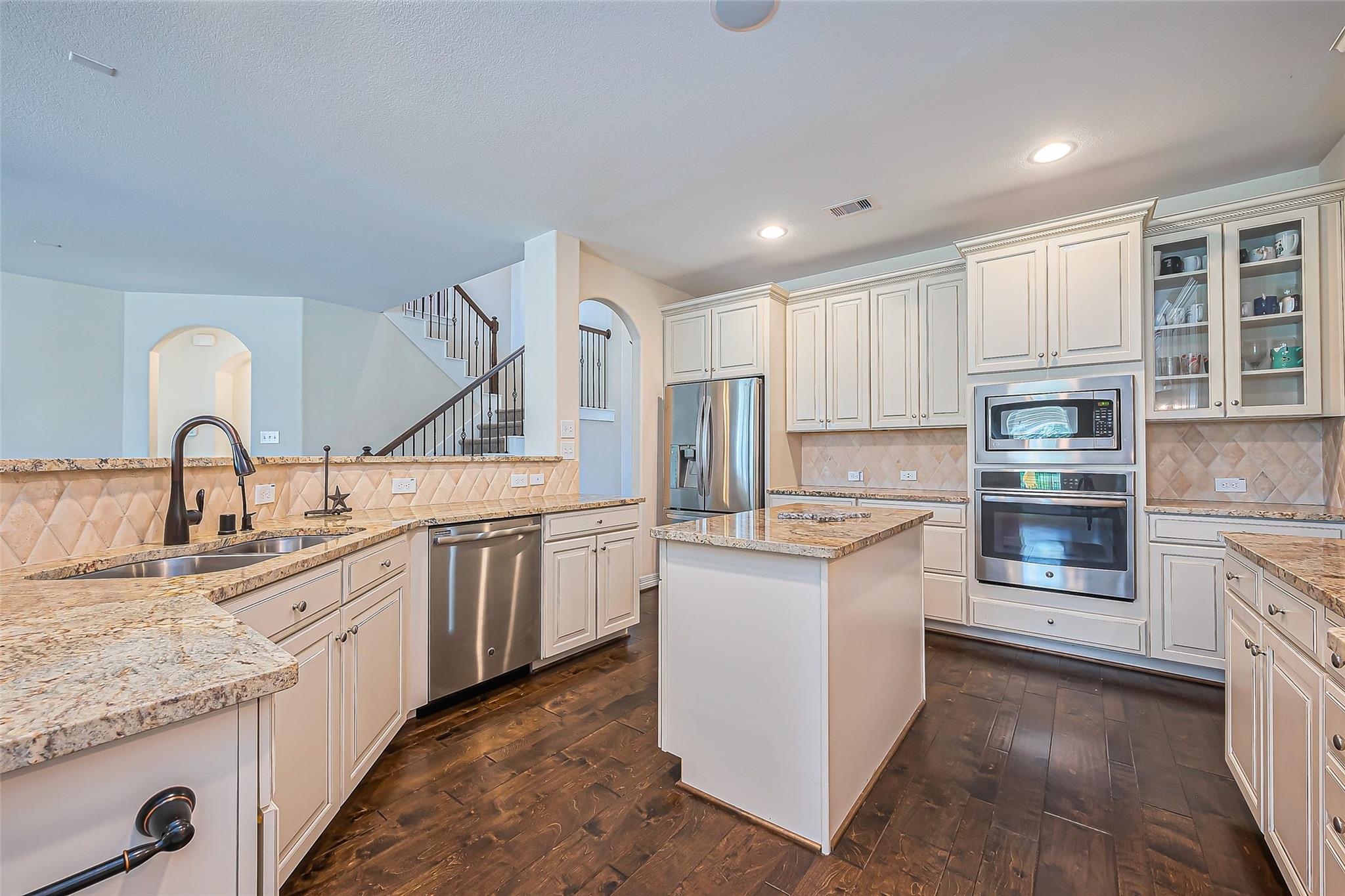 10018 Durango Path Ln, Cypress, TX 77433 photo