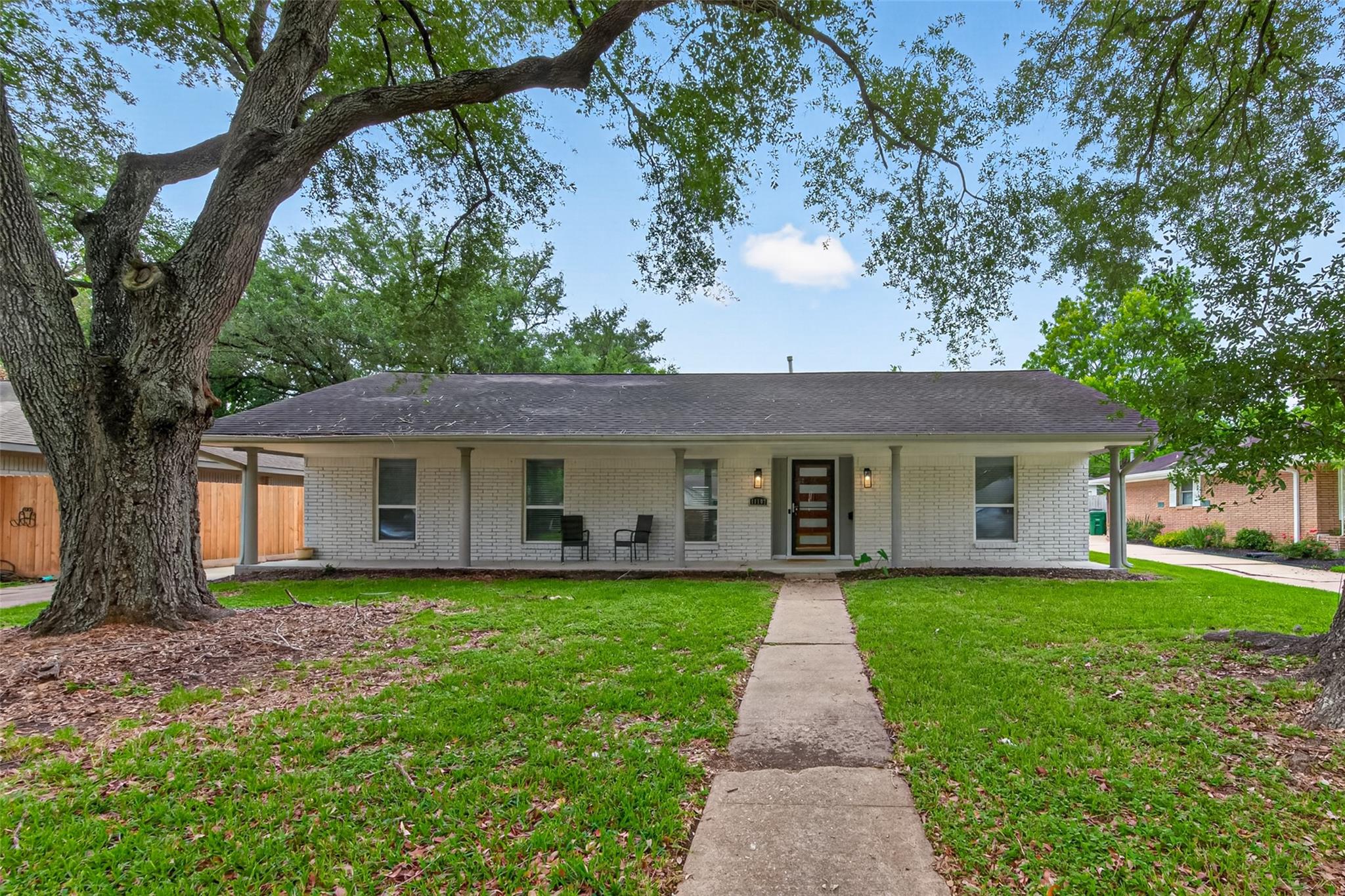 11107 Cedarhurst Dr, Houston, TX 77096